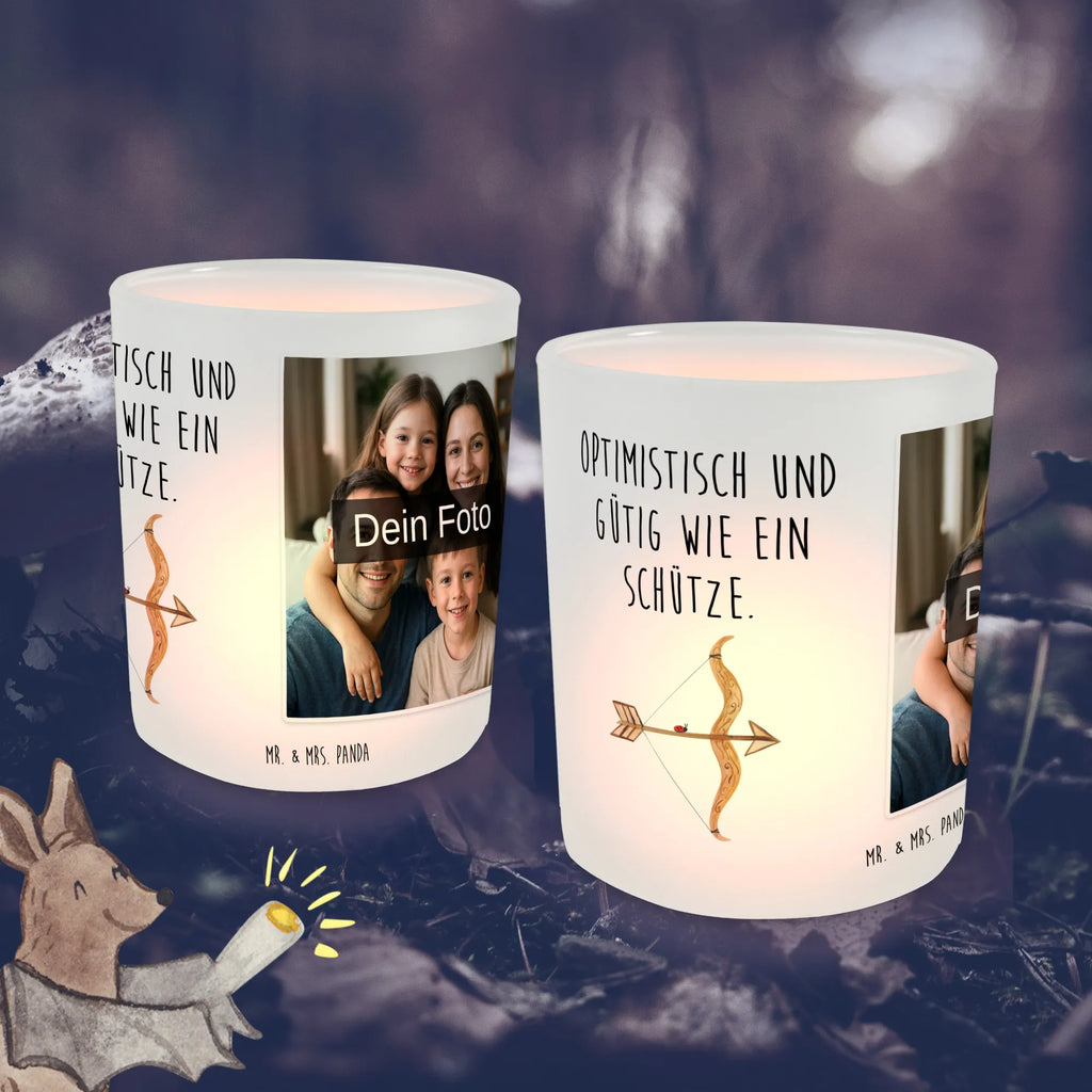 Personalisiertes Foto Windlicht Sternzeichen Schütze Windlicht Geschenk, Windlicht Design, Windlicht Nachhaltig, Foto Teelichthalter, Teelicht Glas mit Foto, Teelichthalter Outdoor mit Foto, Windlicht Romantisch, Windlicht mit Foto, Teelichthalter mit Foto, Windlicht Glas mit Wunschfoto, Windlicht Laterne, Windlicht Wohnzimmer, Windlicht Klein, Windlicht Modern, Windlicht Outdoor, Windlicht Garten mit Foto, Teelichthalter für draußen selber gestalten, Windlicht Terrasse, Windlicht Skandinavisch, Windlicht Vintage mit Foto, Windlichter mit Foto, Windlicht Boho, Windlicht Balkon, Windlicht Handgemacht, Windlicht Groß, Windlicht Kerzenhalter, Windlicht Dekoration mit Foto, Windlicht Für Draußen, Teelichthalter mit Wunschfoto, Windlicht Draußen selber gestalten, Tierkreiszeichen, Sternzeichen, Horoskop, Astrologie, Aszendent, Schütze, Geburtstag November, Geschenk November, Geschenk Dezember, Geschenk Schützenfest, Schütze Sternzeichen, Geburtstag Dezember, Schütze Geschenk