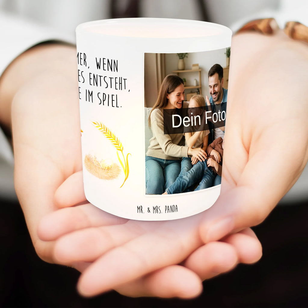 Personalisiertes Foto Windlicht Huhn Stolz Windlicht Design, Teelichthalter mit Wunschfoto, Windlicht Geschenk, Windlicht mit Foto, Windlicht Für Draußen, Windlicht Laterne, Teelichthalter Outdoor mit Foto, Windlicht Boho, Windlicht Garten mit Foto, Windlicht Skandinavisch, Windlicht Terrasse, Foto Teelichthalter, Teelichthalter für draußen selber gestalten, Windlicht Klein, Windlicht Groß, Windlicht Dekoration mit Foto, Windlicht Draußen selber gestalten, Windlicht Handgemacht, Windlicht Wohnzimmer, Windlicht Modern, Windlicht Vintage mit Foto, Windlicht Glas mit Wunschfoto, Windlicht Kerzenhalter, Teelichthalter mit Foto, Windlichter mit Foto, Windlicht Nachhaltig, Windlicht Outdoor, Windlicht Romantisch, Teelicht Glas mit Foto, Windlicht Balkon, Bauernhof, Hoftiere, Landwirt, Landwirtin, Henne, Eier, Schwangerschaft, Hühner, Landleben, Hahn, Spruch, Motivation, Hof, Magie, Geburt