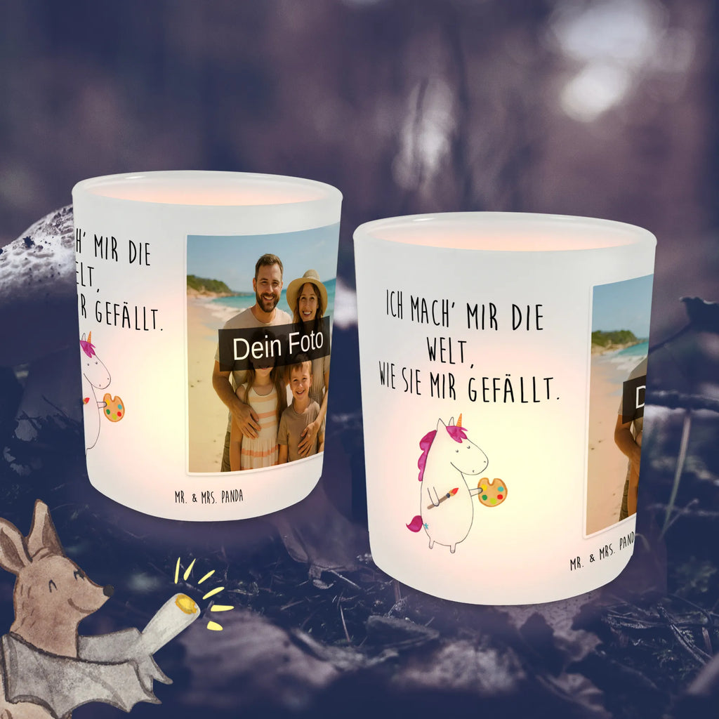 Personalisiertes Foto Windlicht Einhorn Künstler Windlicht mit Foto, Windlichter mit Foto, Windlicht Glas mit Wunschfoto, Windlicht Vintage mit Foto, Windlicht Draußen selber gestalten, Windlicht Garten mit Foto, Windlicht Dekoration mit Foto, Windlicht Modern, Windlicht Design, Windlicht Kerzenhalter, Windlicht Groß, Windlicht Klein, Windlicht Für Draußen, Windlicht Laterne, Windlicht Romantisch, Windlicht Skandinavisch, Windlicht Boho, Windlicht Handgemacht, Windlicht Nachhaltig, Windlicht Geschenk, Windlicht Wohnzimmer, Windlicht Balkon, Windlicht Terrasse, Windlicht Outdoor, Teelichthalter mit Foto, Teelicht Glas mit Foto, Teelichthalter Outdoor mit Foto, Teelichthalter für draußen selber gestalten, Teelichthalter mit Wunschfoto, Foto Teelichthalter, Einhorn, Einhörner, Einhorn Deko, Unicorn, Englisch, Künstler, Artist, Malen, Zeichnen, Welt, Farbe, Stift, Pinsel, Geschenk, Maler