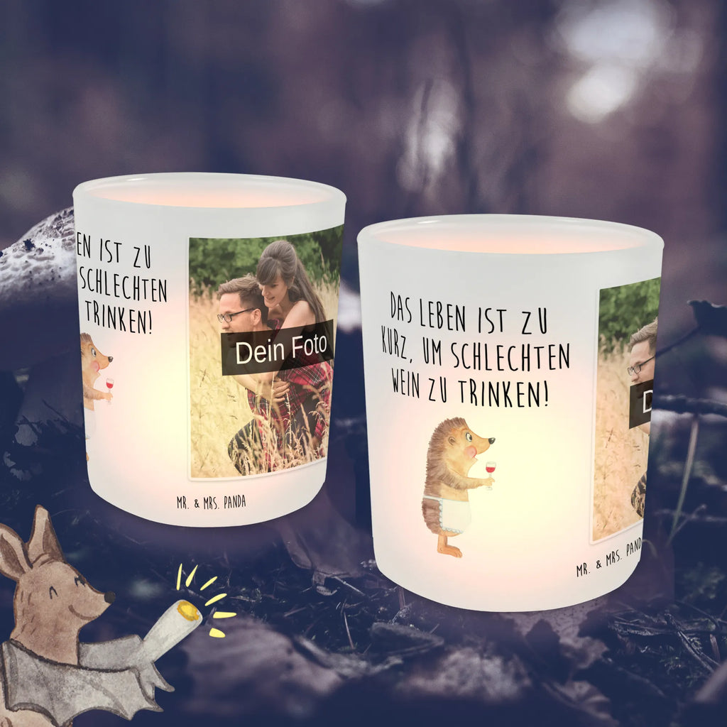 Personalisiertes Foto Windlicht Igel Wein Windlichter mit Foto, Windlicht mit Foto, Teelichthalter mit Wunschfoto, Windlicht Outdoor, Windlicht Vintage mit Foto, Windlicht Glas mit Wunschfoto, Teelichthalter für draußen selber gestalten, Windlicht Balkon, Windlicht Design, Windlicht Boho, Windlicht Laterne, Windlicht Nachhaltig, Windlicht Draußen selber gestalten, Windlicht Wohnzimmer, Teelichthalter Outdoor mit Foto, Teelichthalter mit Foto, Windlicht Skandinavisch, Windlicht Groß, Windlicht Terrasse, Windlicht Kerzenhalter, Windlicht Garten mit Foto, Windlicht Handgemacht, Foto Teelichthalter, Windlicht Für Draußen, Teelicht Glas mit Foto, Windlicht Dekoration mit Foto, Windlicht Modern, Windlicht Romantisch, Windlicht Geschenk, Windlicht Klein, Tiermotive, Gute Laune, lustige Sprüche, Tiere, Geschenk Weintrinker, Wein Spruch, Rotwein, Wein Deko, Weißwein, Igel, Wein trinken, Weinglas, Geschenk Weinliebhaber