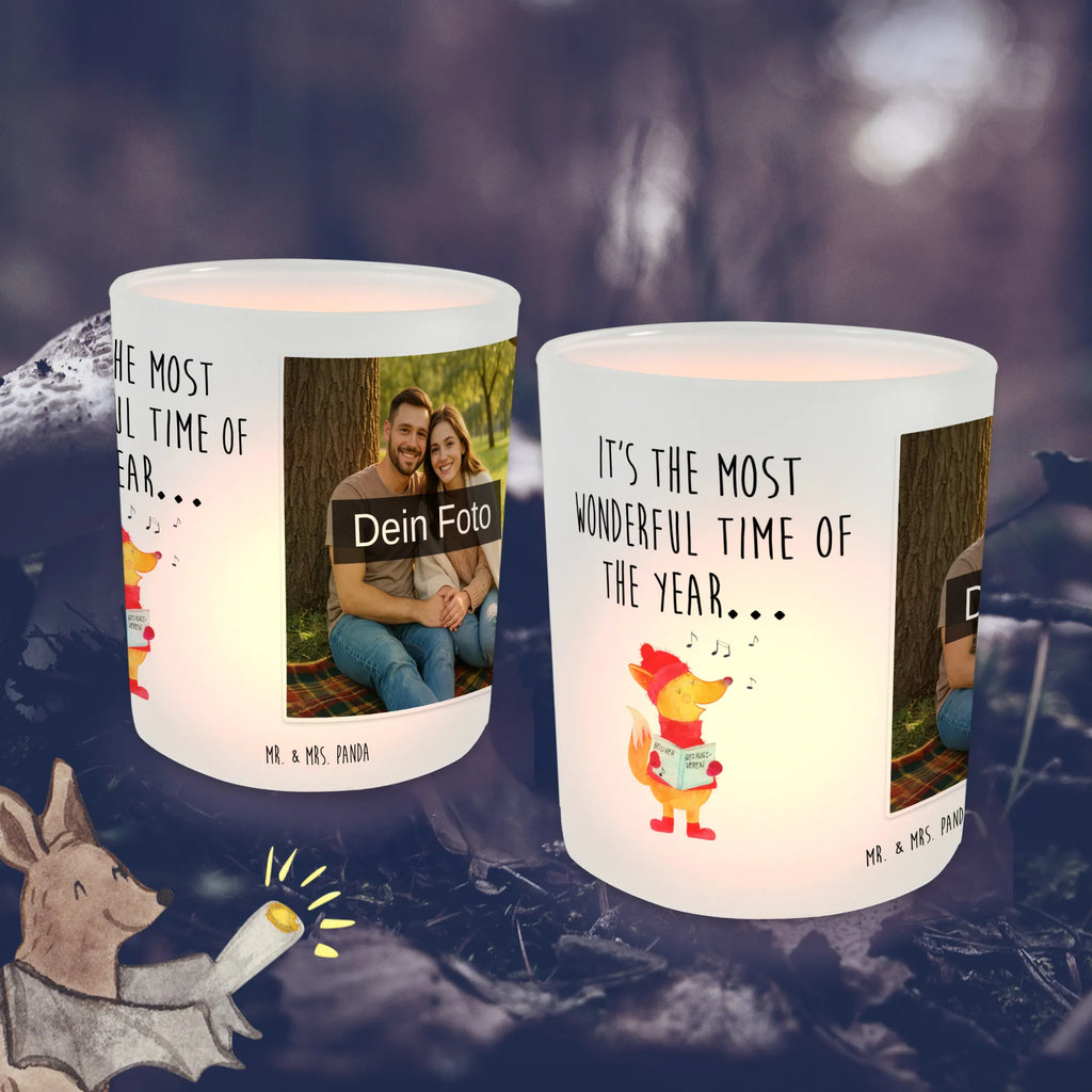 Personalisiertes Foto Windlicht Fuchs Sänger Windlicht Groß, Windlicht Design, Windlicht Handgemacht, Foto Teelichthalter, Windlicht Romantisch, Teelichthalter mit Foto, Teelichthalter Outdoor mit Foto, Windlicht Dekoration mit Foto, Windlicht Skandinavisch, Windlicht Boho, Windlicht Kerzenhalter, Windlicht mit Foto, Windlicht Balkon, Windlicht Klein, Windlichter mit Foto, Windlicht Glas mit Wunschfoto, Teelicht Glas mit Foto, Windlicht Geschenk, Windlicht Modern, Windlicht Draußen selber gestalten, Windlicht Für Draußen, Windlicht Wohnzimmer, Windlicht Outdoor, Windlicht Terrasse, Windlicht Vintage mit Foto, Windlicht Nachhaltig, Windlicht Laterne, Windlicht Garten mit Foto, Teelichthalter mit Wunschfoto, Teelichthalter für draußen selber gestalten, Winter, Weihnachten, Weihnachtsdeko, Nikolaus, Advent, Heiligabend, Wintermotiv, Geschenk Sänger, Sänger, Fuchs, Füchse, Singen, Weihnachtslieder