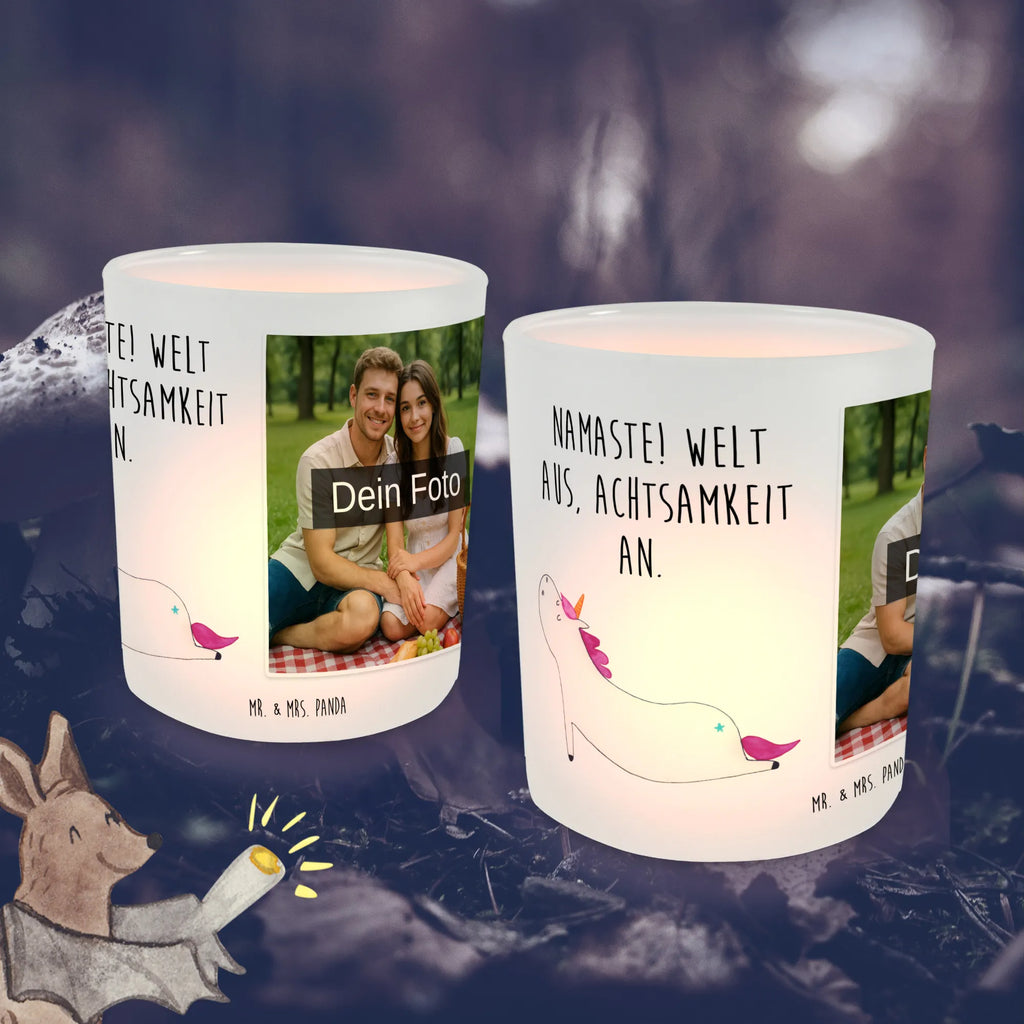 Personalisiertes Foto Windlicht Einhorn Yoga Windlicht Geschenk, Windlicht Garten mit Foto, Teelicht Glas mit Foto, Windlicht Für Draußen, Windlicht Kerzenhalter, Windlicht Balkon, Windlicht Vintage mit Foto, Windlicht Skandinavisch, Windlicht Design, Windlicht Laterne, Windlicht Romantisch, Windlicht Outdoor, Windlicht Wohnzimmer, Windlicht Groß, Teelichthalter mit Foto, Windlicht Nachhaltig, Teelichthalter mit Wunschfoto, Windlichter mit Foto, Foto Teelichthalter, Windlicht Modern, Windlicht Draußen selber gestalten, Windlicht Handgemacht, Windlicht Klein, Teelichthalter für draußen selber gestalten, Windlicht Dekoration mit Foto, Windlicht Terrasse, Teelichthalter Outdoor mit Foto, Windlicht Glas mit Wunschfoto, Windlicht mit Foto, Windlicht Boho, Einhorn, Einhörner, Einhorn Deko, Unicorn, Yoga, Achtsamkeit, lustig, Entspannung, Namaste, Yogamatte, witzig, süß, Sport, Joga