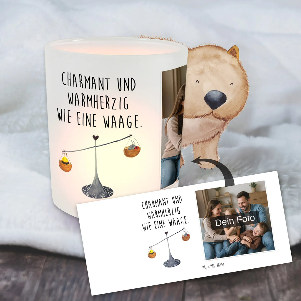 Personalisiertes Foto Windlicht Sternzeichen Waage Windlicht Dekoration mit Foto, Teelichthalter für draußen selber gestalten, Windlicht Groß, Windlicht Laterne, Windlicht Garten mit Foto, Windlicht Vintage mit Foto, Windlicht mit Foto, Windlicht Für Draußen, Teelicht Glas mit Foto, Teelichthalter mit Wunschfoto, Teelichthalter mit Foto, Windlicht Kerzenhalter, Foto Teelichthalter, Windlicht Glas mit Wunschfoto, Teelichthalter Outdoor mit Foto, Windlicht Draußen selber gestalten, Windlichter mit Foto, Sternzeichen, Tierkreiszeichen, Horoskop, Astrologie, Aszendent, Geschenk Oktober, Gleichgewicht, Geburtstag Oktober, Waage Geschenk, Geburtstag September, Biene, Waage Sternzeichen, Waage, Geschenk September, Marienkäfer, Hummel