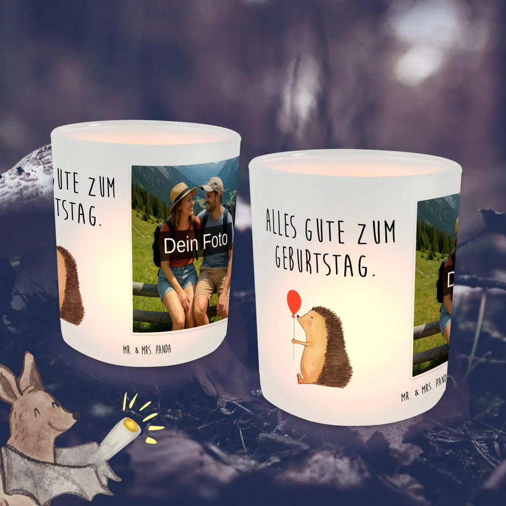 Personalisiertes Foto Windlicht Igel Luftballon Teelichthalter für draußen selber gestalten, Windlicht Boho, Windlicht Modern, Windlicht Garten mit Foto, Windlicht Draußen selber gestalten, Windlicht Glas mit Wunschfoto, Windlicht Groß, Windlicht Geschenk, Teelichthalter mit Wunschfoto, Windlicht Skandinavisch, Foto Teelichthalter, Windlicht Kerzenhalter, Windlicht Outdoor, Teelichthalter Outdoor mit Foto, Windlicht Handgemacht, Teelicht Glas mit Foto, Windlicht Design, Windlicht Vintage mit Foto, Windlicht mit Foto, Windlicht Balkon, Windlicht Dekoration mit Foto, Windlicht Klein, Teelichthalter mit Foto, Windlicht Terrasse, Windlicht Für Draußen, Windlicht Wohnzimmer, Windlicht Nachhaltig, Windlicht Laterne, Windlicht Romantisch, Windlichter mit Foto, Tiermotive, Gute Laune, lustige Sprüche, Tiere, Geburtstag, Happy Birthday, Glückwunsch, Geburtstagskind, Ballon, Herzlichen Glückwunsch, Igel