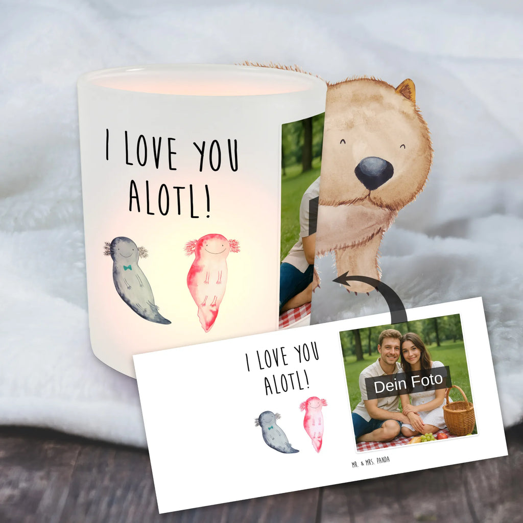 Personalisiertes Foto Windlicht Axolotl Liebe Windlicht mit Foto, Windlichter mit Foto, Windlicht Glas mit Wunschfoto, Windlicht Vintage mit Foto, Windlicht Draußen selber gestalten, Windlicht Garten mit Foto, Windlicht Dekoration mit Foto, Windlicht Modern, Windlicht Design, Windlicht Kerzenhalter, Windlicht Groß, Windlicht Klein, Windlicht Für Draußen, Windlicht Laterne, Windlicht Romantisch, Windlicht Skandinavisch, Windlicht Boho, Windlicht Handgemacht, Windlicht Nachhaltig, Windlicht Geschenk, Windlicht Wohnzimmer, Windlicht Balkon, Windlicht Terrasse, Windlicht Outdoor, Teelichthalter mit Foto, Teelicht Glas mit Foto, Teelichthalter Outdoor mit Foto, Teelichthalter für draußen selber gestalten, Teelichthalter mit Wunschfoto, Foto Teelichthalter, Liebe, Partner, Freund, Freundin, Ehemann, Ehefrau, Heiraten, Verlobung, Heiratsantrag, Liebesgeschenk, Jahrestag, Hocheitstag, Valentinstag, Geschenk für Frauen, Hochzeitstag, Mitbringsel, Geschenk für Freundin, Geschenk für Partner, Liebesbeweis, für Männer, für Ehemann