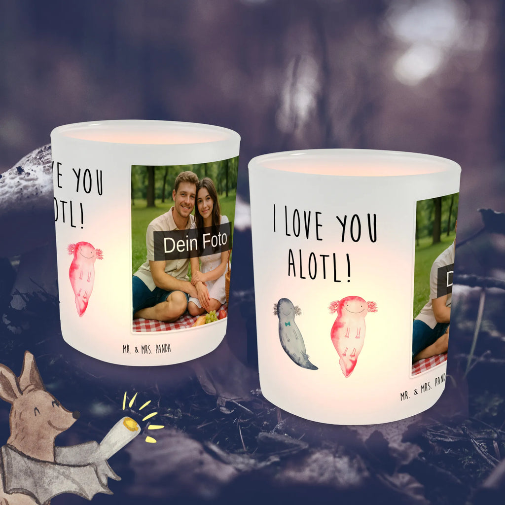 Personalisiertes Foto Windlicht Axolotl Liebe Windlicht mit Foto, Windlichter mit Foto, Windlicht Glas mit Wunschfoto, Windlicht Vintage mit Foto, Windlicht Draußen selber gestalten, Windlicht Garten mit Foto, Windlicht Dekoration mit Foto, Windlicht Modern, Windlicht Design, Windlicht Kerzenhalter, Windlicht Groß, Windlicht Klein, Windlicht Für Draußen, Windlicht Laterne, Windlicht Romantisch, Windlicht Skandinavisch, Windlicht Boho, Windlicht Handgemacht, Windlicht Nachhaltig, Windlicht Geschenk, Windlicht Wohnzimmer, Windlicht Balkon, Windlicht Terrasse, Windlicht Outdoor, Teelichthalter mit Foto, Teelicht Glas mit Foto, Teelichthalter Outdoor mit Foto, Teelichthalter für draußen selber gestalten, Teelichthalter mit Wunschfoto, Foto Teelichthalter, Liebe, Partner, Freund, Freundin, Ehemann, Ehefrau, Heiraten, Verlobung, Heiratsantrag, Liebesgeschenk, Jahrestag, Hocheitstag, Valentinstag, Geschenk für Frauen, Hochzeitstag, Mitbringsel, Geschenk für Freundin, Geschenk für Partner, Liebesbeweis, für Männer, für Ehemann
