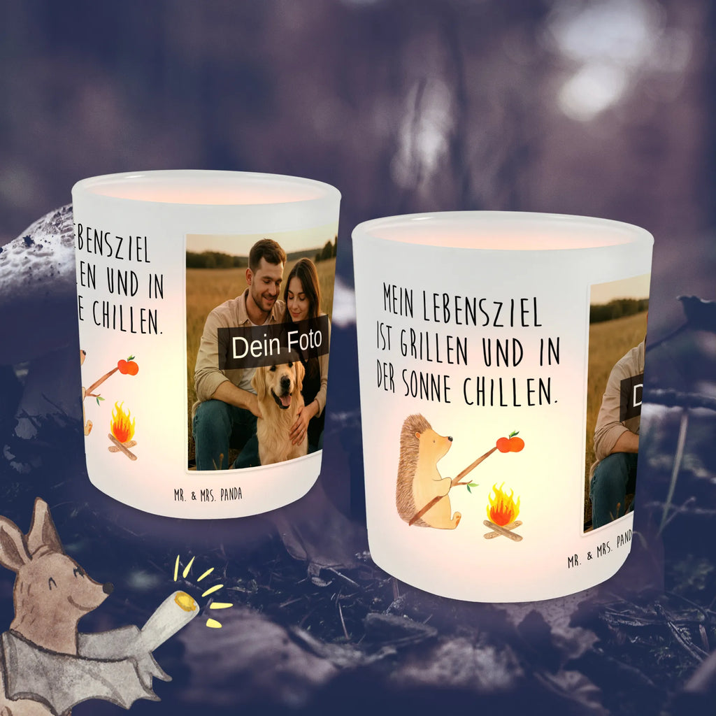 Personalisiertes Foto Windlicht Igel Grillen Windlicht mit Foto, Windlicht Boho, Windlicht Garten mit Foto, Windlicht Glas mit Wunschfoto, Windlicht Terrasse, Windlicht Für Draußen, Windlicht Kerzenhalter, Teelicht Glas mit Foto, Windlicht Romantisch, Windlicht Draußen selber gestalten, Teelichthalter Outdoor mit Foto, Windlicht Wohnzimmer, Teelichthalter mit Foto, Windlicht Nachhaltig, Windlicht Groß, Windlicht Vintage mit Foto, Teelichthalter für draußen selber gestalten, Windlicht Design, Windlicht Modern, Windlicht Geschenk, Teelichthalter mit Wunschfoto, Windlicht Balkon, Windlicht Laterne, Windlicht Skandinavisch, Windlicht Outdoor, Windlicht Handgemacht, Foto Teelichthalter, Windlicht Dekoration mit Foto, Windlicht Klein, Windlichter mit Foto, Tiermotive, Gute Laune, lustige Sprüche, Tiere, Motivation, Sinn des Lebens, arbeitslos, Spruch, Grillen, Ziele, Igel