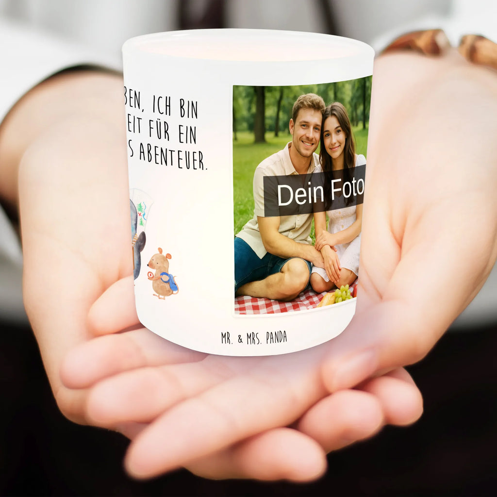 Personalisiertes Foto Windlicht Pinguin & Maus Wanderer Windlicht Glas mit Wunschfoto, Windlichter mit Foto, Windlicht Wohnzimmer, Teelichthalter für draußen selber gestalten, Foto Teelichthalter, Windlicht Klein, Windlicht Terrasse, Teelichthalter mit Wunschfoto, Windlicht Für Draußen, Windlicht Geschenk, Windlicht mit Foto, Windlicht Skandinavisch, Windlicht Handgemacht, Teelichthalter mit Foto, Windlicht Laterne, Windlicht Nachhaltig, Windlicht Groß, Teelichthalter Outdoor mit Foto, Windlicht Outdoor, Windlicht Modern, Windlicht Balkon, Teelicht Glas mit Foto, Windlicht Romantisch, Windlicht Vintage mit Foto, Windlicht Boho, Windlicht Draußen selber gestalten, Windlicht Garten mit Foto, Windlicht Dekoration mit Foto, Windlicht Kerzenhalter, Windlicht Design, Pinguin, Roadtrip, Abenteuer, Wanderlust, Ausflug, Pinguine, wandern, Abenteurer