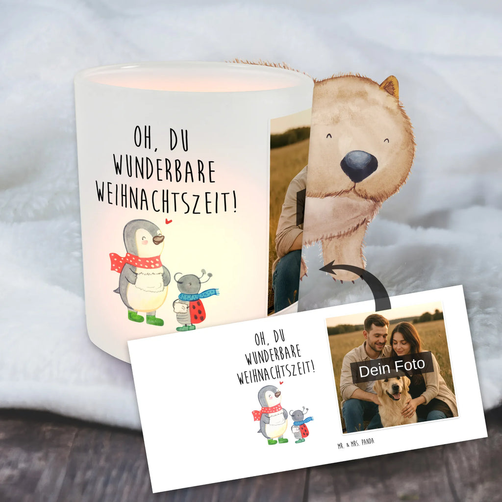Personalisiertes Foto Windlicht Smörle Winterzeit Windlicht Outdoor, Teelicht Glas mit Foto, Teelichthalter mit Wunschfoto, Windlicht Romantisch, Windlicht Laterne, Windlicht Balkon, Windlicht Terrasse, Windlicht mit Foto, Windlicht Skandinavisch, Teelichthalter Outdoor mit Foto, Windlicht Modern, Windlicht Garten mit Foto, Teelichthalter mit Foto, Windlicht Kerzenhalter, Windlicht Wohnzimmer, Windlicht Handgemacht, Windlicht Draußen selber gestalten, Windlicht Glas mit Wunschfoto, Windlicht Für Draußen, Windlicht Groß, Windlicht Boho, Windlichter mit Foto, Foto Teelichthalter, Windlicht Dekoration mit Foto, Windlicht Geschenk, Windlicht Design, Windlicht Nachhaltig, Windlicht Vintage mit Foto, Windlicht Klein, Teelichthalter für draußen selber gestalten, Winter, Weihnachten, Weihnachtsdeko, Nikolaus, Advent, Heiligabend, Wintermotiv, Weihnachtsgruß, Weihnachtszeit, Weihnachten Grüße