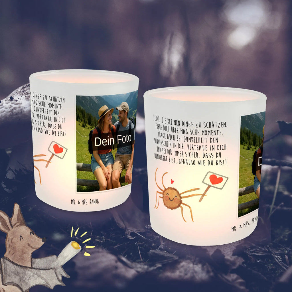 Personalisiertes Foto Windlicht Spinne Agathe Motivation Windlicht Handgemacht, Teelichthalter mit Wunschfoto, Teelicht Glas mit Foto, Windlicht Vintage mit Foto, Windlicht Terrasse, Windlichter mit Foto, Windlicht Outdoor, Teelichthalter für draußen selber gestalten, Foto Teelichthalter, Windlicht Kerzenhalter, Windlicht Geschenk, Windlicht Design, Windlicht Balkon, Teelichthalter mit Foto, Windlicht Laterne, Windlicht Dekoration mit Foto, Windlicht Skandinavisch, Windlicht Garten mit Foto, Windlicht Für Draußen, Windlicht Wohnzimmer, Windlicht Glas mit Wunschfoto, Windlicht Draußen selber gestalten, Windlicht Romantisch, Windlicht Modern, Teelichthalter Outdoor mit Foto, Windlicht Groß, Windlicht Boho, Windlicht Klein, Windlicht mit Foto, Windlicht Nachhaltig, Spinne Agathe, Spinne, Agathe, Videos, Merchandise, Dankeschön, Liebe, Glück, Motivation, Vertrauen