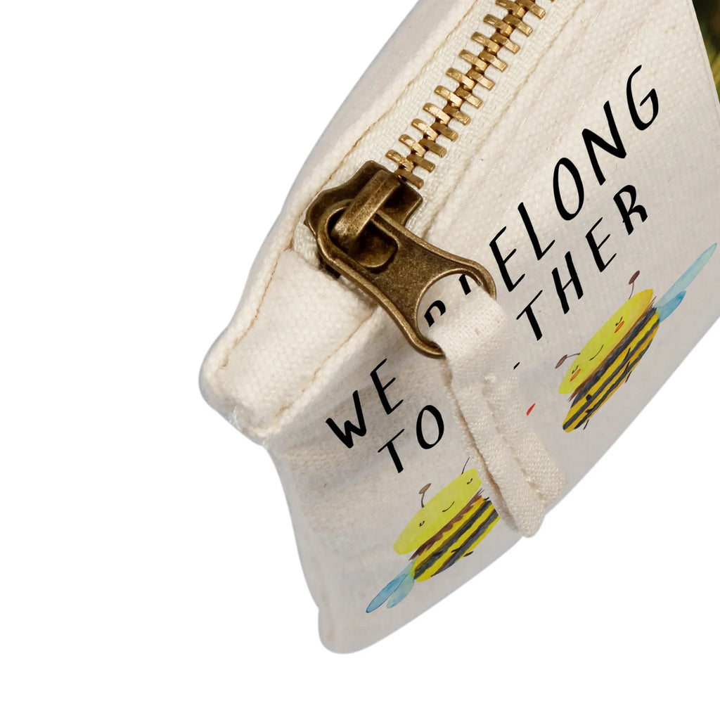 Personalisierte Foto Schminktasche Biene Verliebt Aufbewahrung Für Schminke Mit Foto, Kosmetiktasche Organizer Mit Foto, Kosmetiktasche Mit Foto, Schminktasche Mit Reißverschluss Und Foto, Schminktasche Mit Wunschfoto, Kulturbeutel Damen Mit Foto, Kosmetiktasche Zum Mitnehmen Mit Bild, Personalisierte Schminktasche Mit Foto, Schminktasche Blumen Mit Foto, Make-Up Tasche Mit Foto, Schminktasche Für Unterwegs Mit Foto, Schminktasche Mit Fächern Und Bild, Schminktasche Für Teenager Mit Bild, Stifteaufbewahrung Mit Bild, Schminktasche Mit Eigenem Bild, Schminktasche Leder Mit Fotodruck, Schminktasche Tiermotiv Mit Eigenem Bild, Schminktasche Stoff Mit Eigenem Foto, Schminktasche Groß Mit Bild, Schminktasche Mit Muster Und Foto, Schminktasche Zum Aufhängen Mit Bild, Schminktasche Für Mädchen Mit Foto, Schminktasche Reise Mit Foto, Schminktasche Klein Mit Foto, Kosmetiktasche Für Handtasche Mit Foto, Reise-Kosmetiktasche Mit Eigenem Motiv, Schminkbeutel Mit Fotodruck, Schminktasche Geschenk Mit Foto, Schminktasche Nachhaltig Mit Bild, Schminktasche Mit Foto, Schminktäschchen Mit Bild, Stiftetasche Mit Eigenem Foto, Kosmetiktasche Damen Mit Bild, Biene, Wespe, Hummel