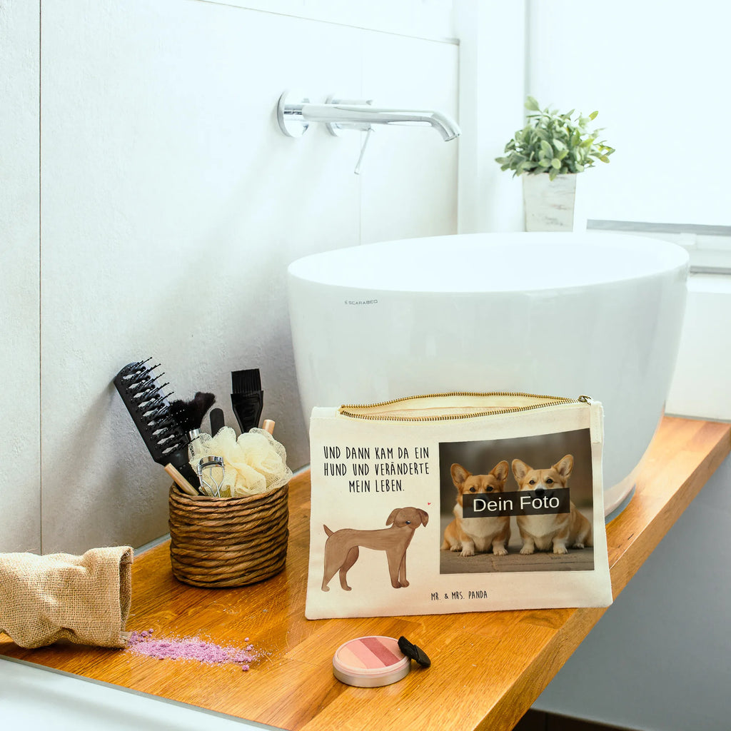 Personalisierte Foto Schminktasche Hund Dogge Schminktasche Groß Mit Bild, Schminktasche Nachhaltig Mit Bild, Stiftetasche Mit Eigenem Foto, Kulturbeutel Damen Mit Foto, Aufbewahrung Für Schminke Mit Foto, Schminktasche Mit Muster Und Foto, Kosmetiktasche Mit Foto, Kosmetiktasche Damen Mit Bild, Kosmetiktasche Organizer Mit Foto, Schminktasche Stoff Mit Eigenem Foto, Schminktasche Geschenk Mit Foto, Schminktasche Tiermotiv Mit Eigenem Bild, Schminktasche Mit Wunschfoto, Schminktasche Für Mädchen Mit Foto, Schminkbeutel Mit Fotodruck, Schminktasche Mit Reißverschluss Und Foto, Kosmetiktasche Für Handtasche Mit Foto, Schminktasche Reise Mit Foto, Schminktasche Mit Eigenem Bild, Schminktasche Klein Mit Foto, Schminktasche Leder Mit Fotodruck, Schminktasche Für Unterwegs Mit Foto, Personalisierte Schminktasche Mit Foto, Schminktasche Mit Fächern Und Bild, Schminktäschchen Mit Bild, Schminktasche Zum Aufhängen Mit Bild, Schminktasche Für Teenager Mit Bild, Schminktasche Mit Foto, Stifteaufbewahrung Mit Bild, Make-Up Tasche Mit Foto, Reise-Kosmetiktasche Mit Eigenem Motiv, Schminktasche Blumen Mit Foto, Kosmetiktasche Zum Mitnehmen Mit Bild, Hund, Hundemotiv, Haustier, Hunderasse, Tierliebhaber, Hundebesitzer, Sprüche, Hunde, Great Dane, Dogge, Deutsche Dogge