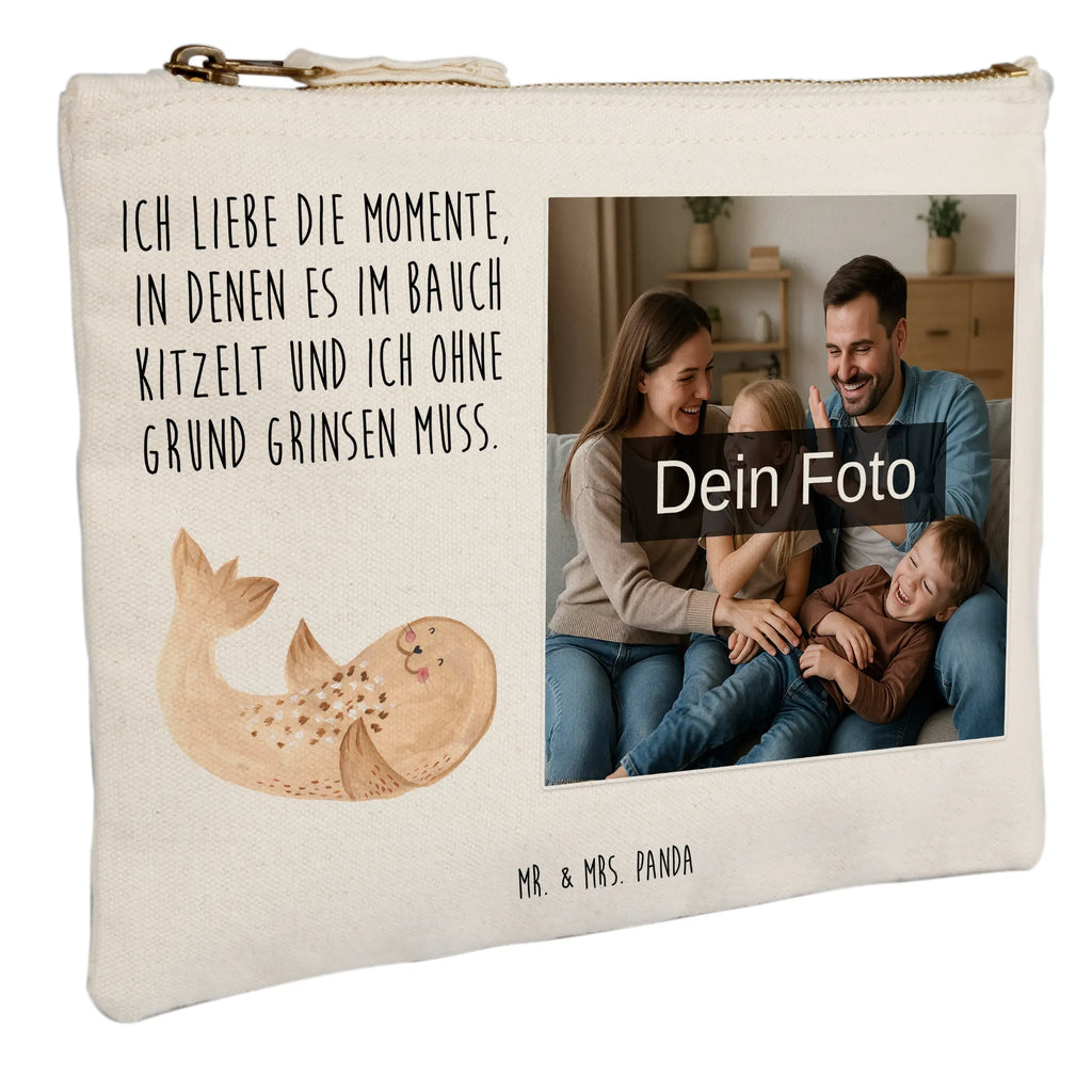 Personalisierte Foto Schminktasche Robbe Liegen Schminktasche Groß Mit Bild, Schminktasche Mit Eigenem Bild, Reise-Kosmetiktasche Mit Eigenem Motiv, Aufbewahrung Für Schminke Mit Foto, Schminktasche Für Unterwegs Mit Foto, Kosmetiktasche Mit Foto, Schminktäschchen Mit Bild, Schminktasche Tiermotiv Mit Eigenem Bild, Kosmetiktasche Organizer Mit Foto, Kosmetiktasche Für Handtasche Mit Foto, Kulturbeutel Damen Mit Foto, Schminktasche Mit Foto, Stifteaufbewahrung Mit Bild, Kosmetiktasche Damen Mit Bild, Schminktasche Reise Mit Foto, Schminkbeutel Mit Fotodruck, Schminktasche Mit Fächern Und Bild, Stiftetasche Mit Eigenem Foto, Schminktasche Mit Muster Und Foto, Kosmetiktasche Zum Mitnehmen Mit Bild, Schminktasche Mit Wunschfoto, Schminktasche Zum Aufhängen Mit Bild, Make-Up Tasche Mit Foto, Schminktasche Blumen Mit Foto, Schminktasche Mit Reißverschluss Und Foto, Schminktasche Für Mädchen Mit Foto, Schminktasche Klein Mit Foto, Schminktasche Nachhaltig Mit Bild, Schminktasche Leder Mit Fotodruck, Schminktasche Für Teenager Mit Bild, Schminktasche Stoff Mit Eigenem Foto, Personalisierte Schminktasche Mit Foto, Schminktasche Geschenk Mit Foto, Tiermotive, Gute Laune, lustige Sprüche, Tiere, Freude, Meerestier, Robben, Seehund, Nordsee, Ostsee, Strand, Robbe, Lachen