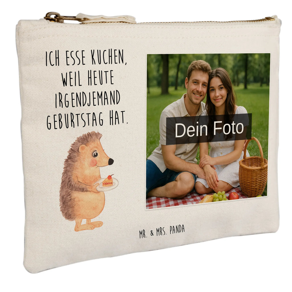 Personalisierte Foto Schminktasche Igel Kuchenstück Schminktasche Zum Aufhängen Mit Bild, Aufbewahrung Für Schminke Mit Foto, Make-Up Tasche Mit Foto, Kosmetiktasche Mit Foto, Kulturbeutel Damen Mit Foto, Schminkbeutel Mit Fotodruck, Schminktasche Groß Mit Bild, Kosmetiktasche Damen Mit Bild, Schminktasche Mit Fächern Und Bild, Schminktasche Tiermotiv Mit Eigenem Bild, Kosmetiktasche Für Handtasche Mit Foto, Schminktasche Reise Mit Foto, Schminktasche Mit Foto, Schminktasche Für Mädchen Mit Foto, Schminktasche Für Unterwegs Mit Foto, Stiftetasche Mit Eigenem Foto, Schminktasche Mit Reißverschluss Und Foto, Schminktasche Leder Mit Fotodruck, Reise-Kosmetiktasche Mit Eigenem Motiv, Personalisierte Schminktasche Mit Foto, Schminktasche Klein Mit Foto, Schminktasche Blumen Mit Foto, Kosmetiktasche Zum Mitnehmen Mit Bild, Schminktasche Geschenk Mit Foto, Kosmetiktasche Organizer Mit Foto, Stifteaufbewahrung Mit Bild, Schminktäschchen Mit Bild, Schminktasche Mit Wunschfoto, Schminktasche Stoff Mit Eigenem Foto, Schminktasche Mit Eigenem Bild, Schminktasche Für Teenager Mit Bild, Schminktasche Mit Muster Und Foto, Schminktasche Nachhaltig Mit Bild, Tiermotive, Gute Laune, lustige Sprüche, Tiere, Essen Spruch, Backen Geschenk, Geburtstagskuchen, Kuchen, Igel, Einladung Party, Torte, Kuchen backen