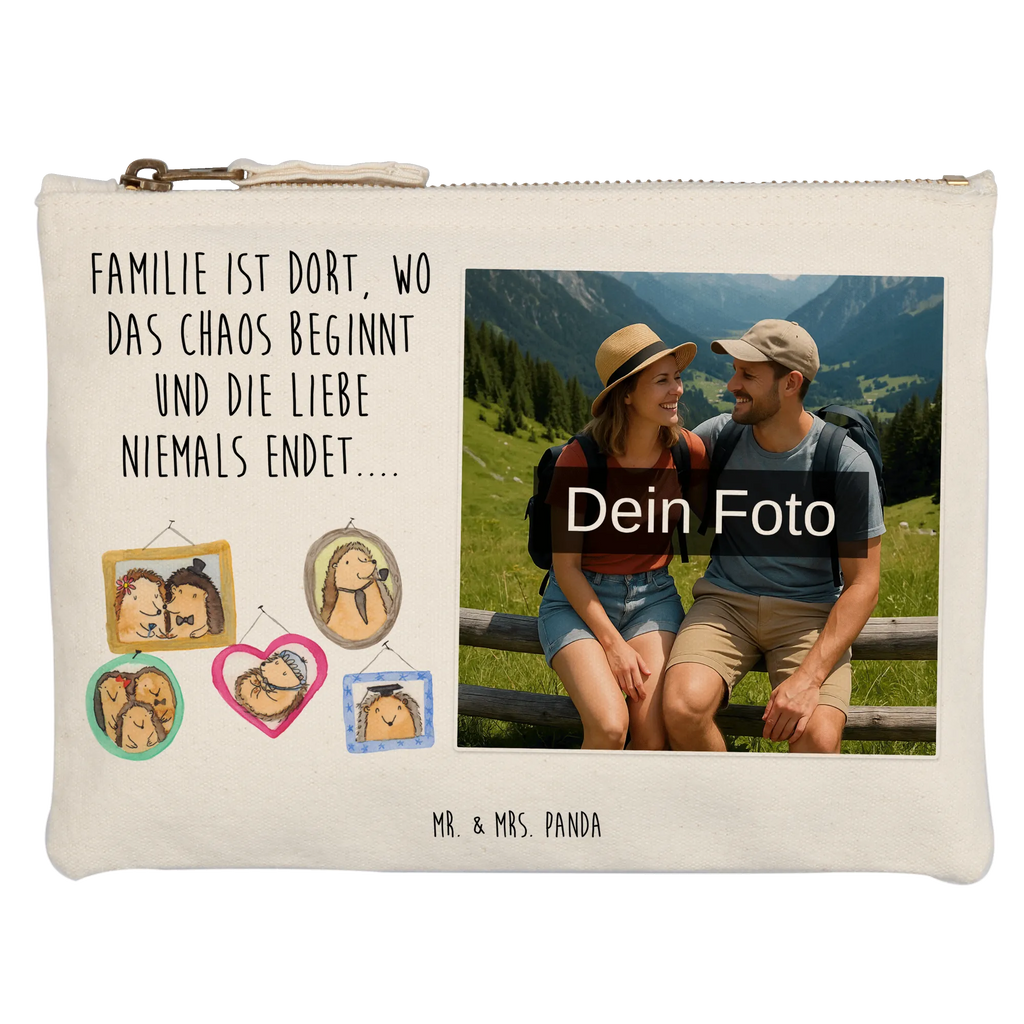 Personalisierte Foto Schminktasche Igel Familie Schminktasche Reise Mit Foto, Schminktasche Mit Muster Und Foto, Schminktasche Für Mädchen Mit Foto, Schminktasche Stoff Mit Eigenem Foto, Schminktasche Tiermotiv Mit Eigenem Bild, Make-Up Tasche Mit Foto, Kosmetiktasche Damen Mit Bild, Reise-Kosmetiktasche Mit Eigenem Motiv, Schminkbeutel Mit Fotodruck, Kosmetiktasche Für Handtasche Mit Foto, Schminktäschchen Mit Bild, Schminktasche Klein Mit Foto, Kosmetiktasche Mit Foto, Personalisierte Schminktasche Mit Foto, Schminktasche Leder Mit Fotodruck, Schminktasche Nachhaltig Mit Bild, Schminktasche Mit Wunschfoto, Schminktasche Für Teenager Mit Bild, Schminktasche Geschenk Mit Foto, Kulturbeutel Damen Mit Foto, Schminktasche Mit Fächern Und Bild, Schminktasche Mit Eigenem Bild, Schminktasche Zum Aufhängen Mit Bild, Aufbewahrung Für Schminke Mit Foto, Stiftetasche Mit Eigenem Foto, Schminktasche Mit Reißverschluss Und Foto, Stifteaufbewahrung Mit Bild, Schminktasche Mit Foto, Kosmetiktasche Zum Mitnehmen Mit Bild, Kosmetiktasche Organizer Mit Foto, Schminktasche Für Unterwegs Mit Foto, Schminktasche Blumen Mit Foto, Schminktasche Groß Mit Bild, Familie, Vatertag, Muttertag, Bruder, Schwester, Mama, Papa, Oma, Opa, Igel, Zusammenhalt, Liebe, Glück, Bilder