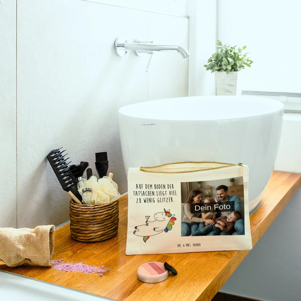 Personalisierte Foto Schminktasche Einhorn Cocktail Kulturbeutel Damen Mit Foto, Schminktasche Klein Mit Foto, Kosmetiktasche Organizer Mit Foto, Make-Up Tasche Mit Foto, Kosmetiktasche Zum Mitnehmen Mit Bild, Schminktasche Tiermotiv Mit Eigenem Bild, Schminktasche Mit Wunschfoto, Schminktasche Leder Mit Fotodruck, Kosmetiktasche Für Handtasche Mit Foto, Personalisierte Schminktasche Mit Foto, Reise-Kosmetiktasche Mit Eigenem Motiv, Schminkbeutel Mit Fotodruck, Stifteaufbewahrung Mit Bild, Schminktasche Für Mädchen Mit Foto, Schminktasche Reise Mit Foto, Schminktasche Stoff Mit Eigenem Foto, Schminktäschchen Mit Bild, Schminktasche Für Teenager Mit Bild, Aufbewahrung Für Schminke Mit Foto, Schminktasche Mit Foto, Schminktasche Nachhaltig Mit Bild, Kosmetiktasche Damen Mit Bild, Schminktasche Zum Aufhängen Mit Bild, Schminktasche Groß Mit Bild, Stiftetasche Mit Eigenem Foto, Kosmetiktasche Mit Foto, Schminktasche Geschenk Mit Foto, Schminktasche Mit Fächern Und Bild, Schminktasche Blumen Mit Foto, Schminktasche Mit Eigenem Bild, Schminktasche Mit Reißverschluss Und Foto, Schminktasche Mit Muster Und Foto, Schminktasche Für Unterwegs Mit Foto, Einhorn, Einhörner, Einhorn Deko, Unicorn, Rum, Cuba Libre, lustig, Feiern, Geburtstag, Party, Spaß, Freundin, witzig, Spruch, Glitzer, Sekt, Caipirinha