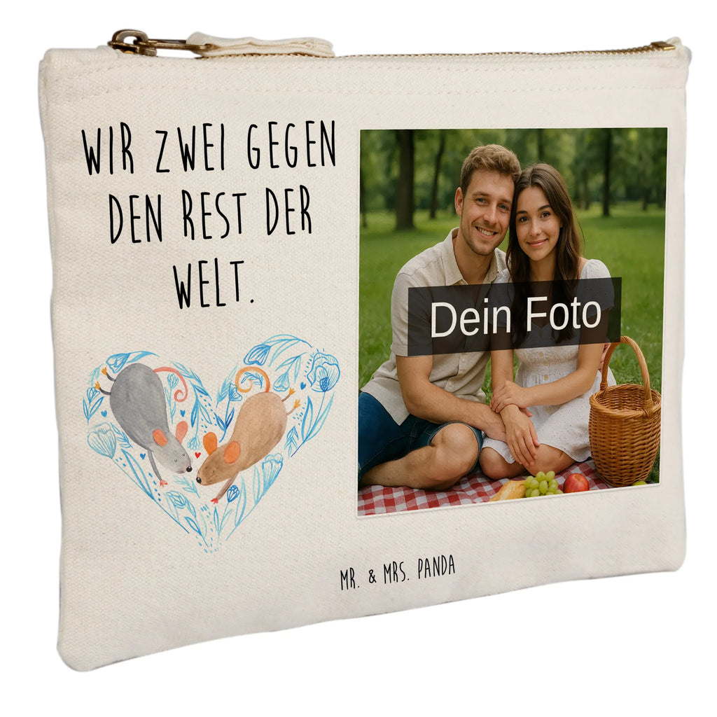 Personalisierte Foto Schminktasche Mäuse Herz Kulturbeutel Damen Mit Foto, Schminktasche Mit Wunschfoto, Schminktasche Mit Eigenem Bild, Schminktasche Geschenk Mit Foto, Schminktasche Nachhaltig Mit Bild, Stifteaufbewahrung Mit Bild, Schminktasche Mit Fächern Und Bild, Make-Up Tasche Mit Foto, Schminktasche Tiermotiv Mit Eigenem Bild, Reise-Kosmetiktasche Mit Eigenem Motiv, Aufbewahrung Für Schminke Mit Foto, Schminktasche Blumen Mit Foto, Schminktasche Für Unterwegs Mit Foto, Stiftetasche Mit Eigenem Foto, Kosmetiktasche Mit Foto, Schminktasche Leder Mit Fotodruck, Schminktasche Zum Aufhängen Mit Bild, Schminktasche Mit Muster Und Foto, Schminktasche Groß Mit Bild, Schminktasche Stoff Mit Eigenem Foto, Schminktasche Mit Foto, Schminkbeutel Mit Fotodruck, Kosmetiktasche Organizer Mit Foto, Kosmetiktasche Damen Mit Bild, Schminktasche Mit Reißverschluss Und Foto, Schminktasche Für Mädchen Mit Foto, Schminktasche Für Teenager Mit Bild, Schminktäschchen Mit Bild, Kosmetiktasche Zum Mitnehmen Mit Bild, Personalisierte Schminktasche Mit Foto, Kosmetiktasche Für Handtasche Mit Foto, Schminktasche Klein Mit Foto, Schminktasche Reise Mit Foto, Liebe, Partner, Freund, Freundin, Ehemann, Ehefrau, Heiraten, Verlobung, Heiratsantrag, Liebesgeschenk, Jahrestag, Hocheitstag, Mäuse, Love, Geschenk für zwei, Gemeinsamkeit, Maus, Hochzeit, Lieblingsmensch, Liebesbotschaft, Liebesbeweis