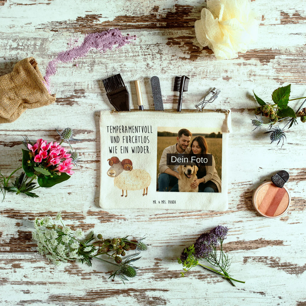 Personalisierte Foto Schminktasche Sternzeichen Widder Personalisierte Schminktasche Mit Foto, Kosmetiktasche Zum Mitnehmen Mit Bild, Kosmetiktasche Organizer Mit Foto, Schminktasche Geschenk Mit Foto, Schminktasche Mit Foto, Schminktasche Groß Mit Bild, Schminktasche Reise Mit Foto, Reise-Kosmetiktasche Mit Eigenem Motiv, Kulturbeutel Damen Mit Foto, Schminktasche Stoff Mit Eigenem Foto, Kosmetiktasche Mit Foto, Schminktäschchen Mit Bild, Schminktasche Klein Mit Foto, Schminktasche Tiermotiv Mit Eigenem Bild, Schminktasche Blumen Mit Foto, Stifteaufbewahrung Mit Bild, Schminktasche Zum Aufhängen Mit Bild, Kosmetiktasche Damen Mit Bild, Schminktasche Für Unterwegs Mit Foto, Schminktasche Mit Eigenem Bild, Schminkbeutel Mit Fotodruck, Schminktasche Für Teenager Mit Bild, Schminktasche Mit Fächern Und Bild, Schminktasche Mit Reißverschluss Und Foto, Schminktasche Mit Muster Und Foto, Aufbewahrung Für Schminke Mit Foto, Schminktasche Nachhaltig Mit Bild, Schminktasche Leder Mit Fotodruck, Kosmetiktasche Für Handtasche Mit Foto, Make-Up Tasche Mit Foto, Stiftetasche Mit Eigenem Foto, Schminktasche Für Mädchen Mit Foto, Schminktasche Mit Wunschfoto, Tierkreiszeichen, Sternzeichen, Horoskop, Astrologie, Aszendent, Geburtstag März, Geschenk März, Widder Sternzeichen, Geschenk April, Geburtstag April, Schafbock, Bock, Widder Geschenk