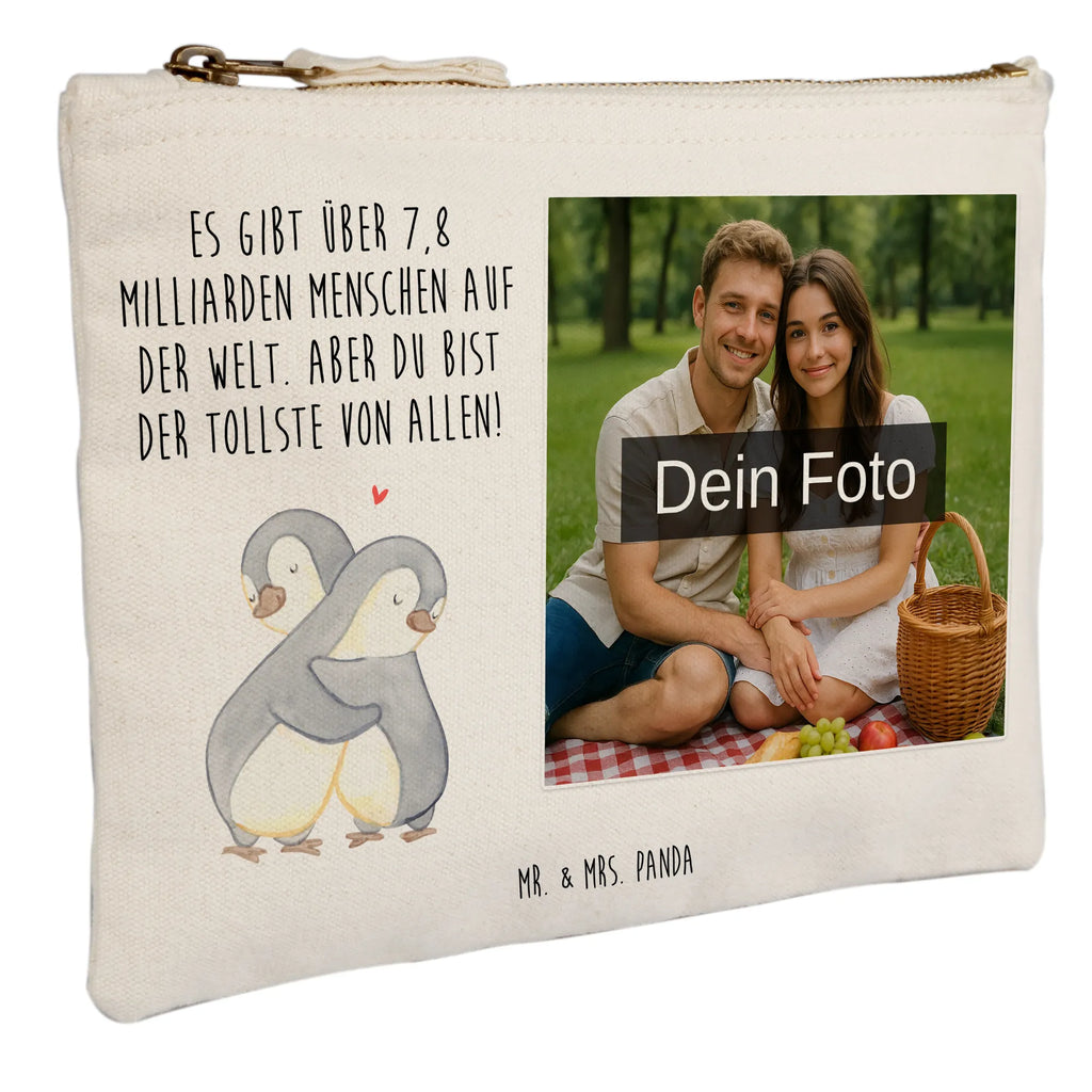 Personalisierte Foto Schminktasche Pinguine Kuscheln Kulturbeutel Damen Mit Foto, Schminktasche Leder Mit Fotodruck, Schminktasche Mit Foto, Schminktasche Tiermotiv Mit Eigenem Bild, Kosmetiktasche Zum Mitnehmen Mit Bild, Make-Up Tasche Mit Foto, Schminktasche Mit Reißverschluss Und Foto, Reise-Kosmetiktasche Mit Eigenem Motiv, Schminktasche Mit Fächern Und Bild, Schminktasche Groß Mit Bild, Schminktasche Für Teenager Mit Bild, Schminktasche Geschenk Mit Foto, Schminktäschchen Mit Bild, Schminkbeutel Mit Fotodruck, Aufbewahrung Für Schminke Mit Foto, Schminktasche Klein Mit Foto, Schminktasche Für Mädchen Mit Foto, Schminktasche Mit Muster Und Foto, Schminktasche Mit Wunschfoto, Kosmetiktasche Organizer Mit Foto, Personalisierte Schminktasche Mit Foto, Kosmetiktasche Damen Mit Bild, Schminktasche Für Unterwegs Mit Foto, Schminktasche Zum Aufhängen Mit Bild, Schminktasche Blumen Mit Foto, Schminktasche Nachhaltig Mit Bild, Kosmetiktasche Für Handtasche Mit Foto, Schminktasche Reise Mit Foto, Kosmetiktasche Mit Foto, Stiftetasche Mit Eigenem Foto, Schminktasche Stoff Mit Eigenem Foto, Stifteaufbewahrung Mit Bild, Schminktasche Mit Eigenem Bild, Liebe, Partner, Freund, Freundin, Ehemann, Ehefrau, Heiraten, Verlobung, Heiratsantrag, Liebesgeschenk, Jahrestag, Hocheitstag, Geschenk für Partner, Hochzeitstag, Geschenk für Freundin, Liebesbeweis, Geschenk für Frauen, für Ehemann, Mitbringsel, für Männer, Valentinstag