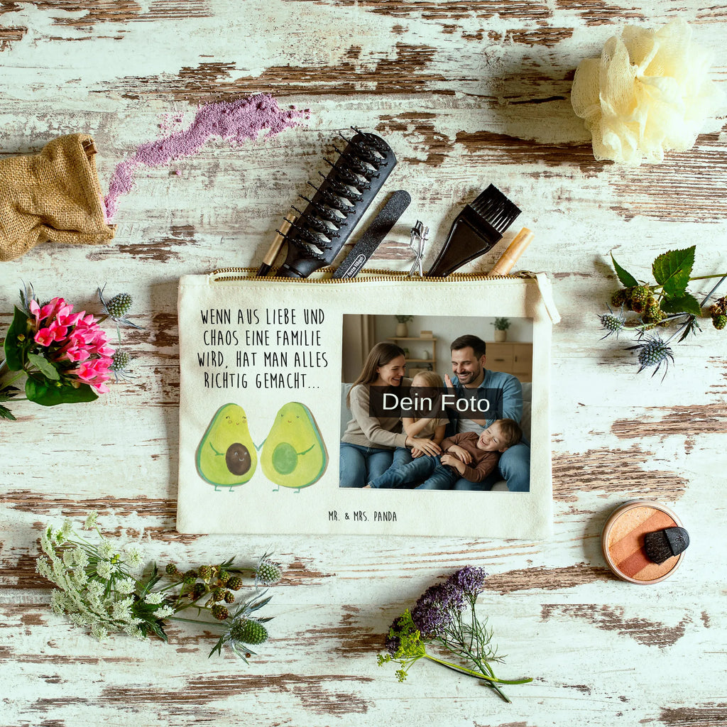 Personalisierte Foto Schminktasche Avocado Pärchen Schminktasche Mit Fächern Und Bild, Schminktasche Klein Mit Foto, Schminktasche Mit Reißverschluss Und Foto, Schminktasche Für Teenager Mit Bild, Schminktasche Nachhaltig Mit Bild, Schminktasche Stoff Mit Eigenem Foto, Schminktasche Mit Foto, Schminktasche Mit Wunschfoto, Stifteaufbewahrung Mit Bild, Schminktasche Leder Mit Fotodruck, Kosmetiktasche Für Handtasche Mit Foto, Make-Up Tasche Mit Foto, Schminktasche Groß Mit Bild, Kulturbeutel Damen Mit Foto, Schminktasche Tiermotiv Mit Eigenem Bild, Schminktasche Reise Mit Foto, Reise-Kosmetiktasche Mit Eigenem Motiv, Personalisierte Schminktasche Mit Foto, Aufbewahrung Für Schminke Mit Foto, Schminktäschchen Mit Bild, Stiftetasche Mit Eigenem Foto, Kosmetiktasche Organizer Mit Foto, Kosmetiktasche Mit Foto, Schminkbeutel Mit Fotodruck, Schminktasche Zum Aufhängen Mit Bild, Schminktasche Mit Muster Und Foto, Schminktasche Für Unterwegs Mit Foto, Kosmetiktasche Damen Mit Bild, Schminktasche Geschenk Mit Foto, Schminktasche Mit Eigenem Bild, Schminktasche Blumen Mit Foto, Kosmetiktasche Zum Mitnehmen Mit Bild, Schminktasche Für Mädchen Mit Foto, Avocado, Veggie, Vegan, Gesund, Familie, Geburt, Avocuddle, Schwangerschaft, Babyshower, Liebe, Kinder, Babyparty, Hochzeit, Avocados
