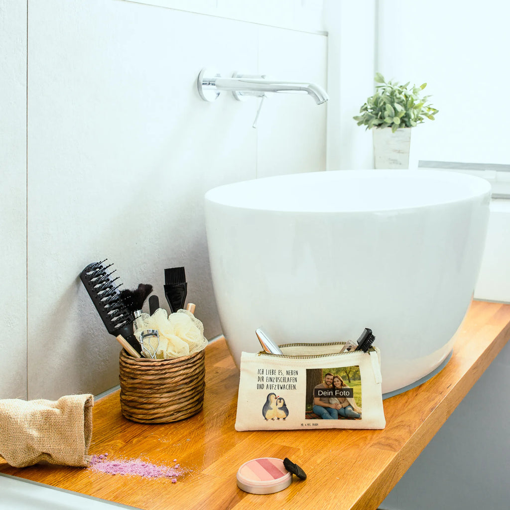 Personalisierte Foto Schminktasche Pinguine Einschlafen Make-Up Tasche Mit Foto, Kosmetiktasche Zum Mitnehmen Mit Bild, Schminktasche Geschenk Mit Foto, Schminktasche Nachhaltig Mit Bild, Stifteaufbewahrung Mit Bild, Schminktasche Mit Wunschfoto, Schminktasche Für Unterwegs Mit Foto, Kosmetiktasche Mit Foto, Schminktasche Für Teenager Mit Bild, Schminktasche Tiermotiv Mit Eigenem Bild, Schminktasche Mit Fächern Und Bild, Schminktasche Mit Muster Und Foto, Schminktasche Reise Mit Foto, Schminktasche Zum Aufhängen Mit Bild, Schminktasche Mit Foto, Aufbewahrung Für Schminke Mit Foto, Kulturbeutel Damen Mit Foto, Schminktasche Groß Mit Bild, Schminktasche Blumen Mit Foto, Schminktasche Stoff Mit Eigenem Foto, Schminktasche Für Mädchen Mit Foto, Schminkbeutel Mit Fotodruck, Schminktasche Mit Reißverschluss Und Foto, Schminktasche Mit Eigenem Bild, Kosmetiktasche Damen Mit Bild, Schminktasche Leder Mit Fotodruck, Personalisierte Schminktasche Mit Foto, Reise-Kosmetiktasche Mit Eigenem Motiv, Schminktasche Klein Mit Foto, Schminktäschchen Mit Bild, Kosmetiktasche Für Handtasche Mit Foto, Kosmetiktasche Organizer Mit Foto, Stiftetasche Mit Eigenem Foto, Liebe, Partner, Freund, Freundin, Ehemann, Ehefrau, Heiraten, Verlobung, Heiratsantrag, Liebesgeschenk, Jahrestag, Hocheitstag, Liebesbeweis, Hochzeitstag, Mitbringsel, für Männer, Valentinstag, Geschenk für Freundin, Geschenk für Frauen, Geschenk für Partner, für Ehemann