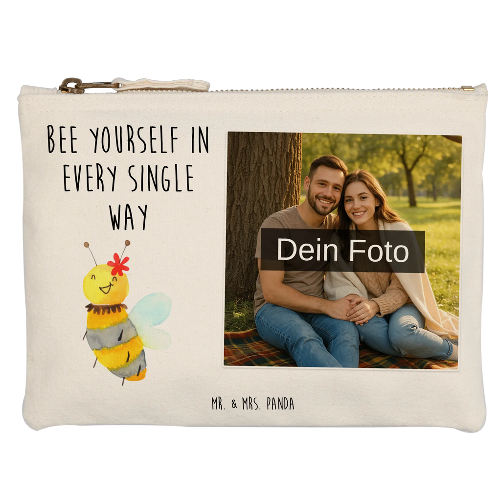 Personalisierte Foto Schminktasche Biene Blume Schminkbeutel Mit Fotodruck, Schminktasche Mit Foto, Kosmetiktasche Organizer Mit Foto, Stifteaufbewahrung Mit Bild, Schminktasche Nachhaltig Mit Bild, Schminktasche Blumen Mit Foto, Schminktasche Für Mädchen Mit Foto, Kosmetiktasche Mit Foto, Schminktasche Für Teenager Mit Bild, Kosmetiktasche Damen Mit Bild, Schminktasche Für Unterwegs Mit Foto, Schminktasche Zum Aufhängen Mit Bild, Schminktasche Klein Mit Foto, Schminktäschchen Mit Bild, Schminktasche Leder Mit Fotodruck, Aufbewahrung Für Schminke Mit Foto, Schminktasche Tiermotiv Mit Eigenem Bild, Schminktasche Mit Eigenem Bild, Schminktasche Mit Muster Und Foto, Kosmetiktasche Für Handtasche Mit Foto, Reise-Kosmetiktasche Mit Eigenem Motiv, Schminktasche Mit Fächern Und Bild, Schminktasche Stoff Mit Eigenem Foto, Stiftetasche Mit Eigenem Foto, Kosmetiktasche Zum Mitnehmen Mit Bild, Schminktasche Geschenk Mit Foto, Schminktasche Groß Mit Bild, Schminktasche Mit Reißverschluss Und Foto, Schminktasche Reise Mit Foto, Kulturbeutel Damen Mit Foto, Personalisierte Schminktasche Mit Foto, Make-Up Tasche Mit Foto, Schminktasche Mit Wunschfoto, Biene, Wespe, Hummel