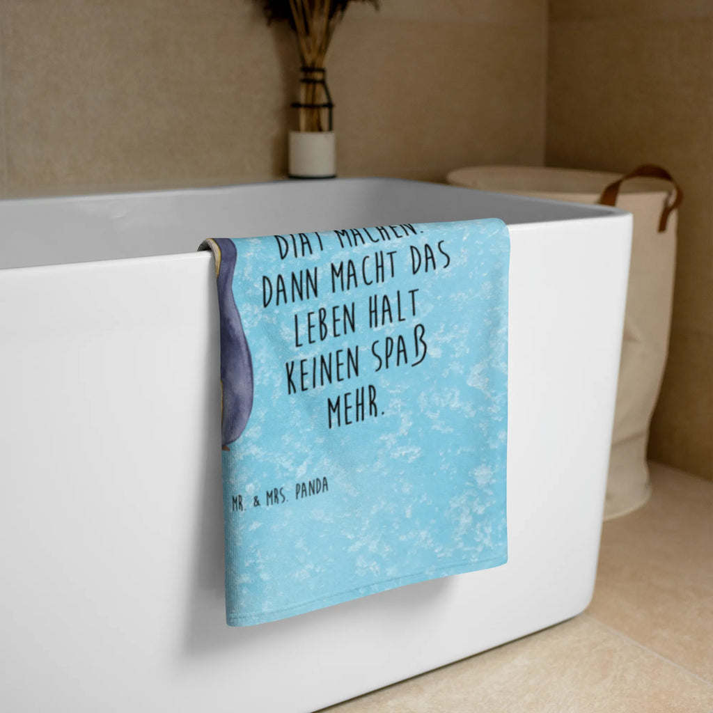 Foto XL Handtuch Pinguin Diät Baumwollhandtuch XL Mit Foto, Mikrofaser Handtuch XL Mit Wunschbild, Bio Baumwollhandtuch Mit Fotodruck, Badehandtuch XL Mit Eigenem Foto, Design Handtuch XL Mit Wunschfoto, Handtuch Extra Groß Mit Bild, Handtuch XL Als Geschenk Mit Wunschfoto, Handtuch 80x200 Mit Wunschfoto, XL Handtuch Mit Foto, Personalisiertes XL Handtuch Mit Bild, Handtuch XL Mit Haustierfoto, Handtuch XL Für Männer Mit Foto, Fotohandtuch XL Für Paare, Handtuch XL Mit Kinderbild, Wellnesshandtuch XL Mit Bild, Handtuch XL Für Sauna Mit Wunschfoto, Handtuch XL Für Strand Mit Foto, Persönliches Handtuch XL Mit Foto, Handtuch XL Mit Familienfoto, Hochwertiges Fotohandtuch XL, Handtuch XL Mit Urlaubsfoto, Saunatuch XL Mit Foto, Großes Handtuch Mit Wunschfoto, Handtuch XL Für Kinder Mit Bild, Handtuch 100x180 Mit Foto, Sporthandtuch XL Mit Foto, Duschtuch XL Mit Wunschbild, Handtuch Übergröße Mit Fotodruck, Handtuch XL Als Hochzeitsgeschenk Mit Bild, Handtuch XL Für Frauen Mit Wunschbild, Pinguin, Gewicht, Abnehmen, Diät, Motivation, Selbstrespekt, Selbstliebe, Pinguine, Körperliebe, Abspecken
