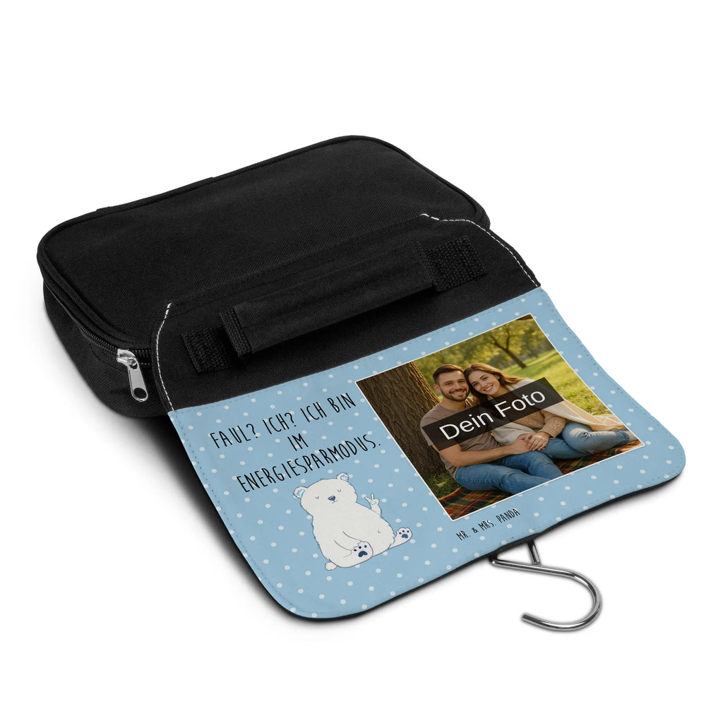 Personalisierter Foto Kulturbeutel Eisbär Faul Leder Kulturbeutel Mit Foto, Kompakter Kulturbeutel Mit Wunschfoto, Kulturbeutel Zum Aufhängen Mit Foto, Kulturbeutel Groß Mit Foto, Fotogeschenk Kulturbeutel, Kulturbeutel Baumwolle Mit Wunschbild, Kulturbeutel Mit Urlaubserinnerung, Kulturbeutel Mit Foto, Toilettentasche Mit Wunschbild, Kulturbeutel Mit Haustierfoto, Kulturbeutel Mit Kinderbild, Kulturbeutel Damen Mit Foto, Kulturbeutel Mit Familienfoto, Personalisierter Kulturbeutel Mit Wunschfoto, Kulturbeutel Stoff Mit Foto, Wasserdichter Kulturbeutel Mit Bild, Kulturbeutel Für Reisen Mit Foto, Waschbeutel Mit Eigenem Foto, Nachhaltiger Kulturbeutel Mit Wunschfoto, Kulturbeutel Klein Mit Bild, Transparenter Kulturbeutel Mit Foto, Kosmetiktasche Mit Foto, Reisebeutel Mit Foto, Kulturbeutel Mit Spiegel Und Wunschbild, Filz Kulturbeutel Mit Wunschbild, Kulturbeutel Herren Mit Bild, Kulturbeutel Selbst Gestalten Mit Foto, Kulturbeutel Set Mit Wunschfoto, Kunststoff Kulturbeutel Mit Foto, Kulturbeutel Kinder Mit Wunschfoto, Kulturbeutel Mit Reißverschluss Und Foto, Kulturtasche Mit Bild, Kulturbeutel Mit Fächern Und Foto, Kulturbeutel Als Geschenk Mit Wunschfoto, Kulturbeutel Mit Haken Und Bild, Necessaire Mit Bild, Bär, Teddy, Teddybär, Arbeit, Büro, Relaxen, Bürojob, Arbeitsplatz, Faul, Eisbär, Homeoffice, Entspannen, Nordpol