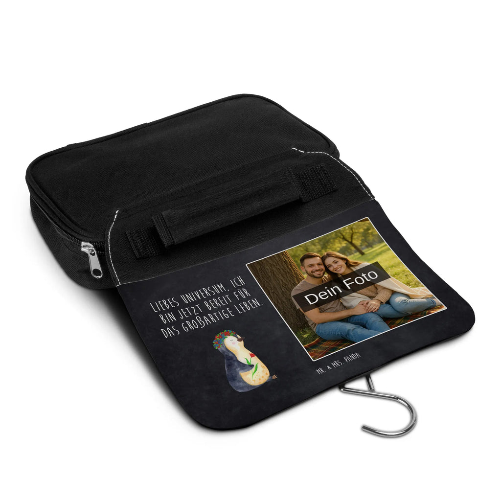 Personalisierter Foto Kulturbeutel Pinguin Blumen Necessaire Mit Bild, Kosmetiktasche Mit Foto, Kunststoff Kulturbeutel Mit Foto, Wasserdichter Kulturbeutel Mit Bild, Kulturbeutel Für Reisen Mit Foto, Reisebeutel Mit Foto, Filz Kulturbeutel Mit Wunschbild, Kulturbeutel Mit Urlaubserinnerung, Kulturbeutel Mit Spiegel Und Wunschbild, Nachhaltiger Kulturbeutel Mit Wunschfoto, Kulturbeutel Klein Mit Bild, Kulturbeutel Selbst Gestalten Mit Foto, Kulturbeutel Zum Aufhängen Mit Foto, Kulturbeutel Mit Haustierfoto, Kulturbeutel Damen Mit Foto, Kulturbeutel Mit Reißverschluss Und Foto, Kulturbeutel Mit Fächern Und Foto, Kulturbeutel Stoff Mit Foto, Kulturbeutel Groß Mit Foto, Waschbeutel Mit Eigenem Foto, Transparenter Kulturbeutel Mit Foto, Kulturbeutel Als Geschenk Mit Wunschfoto, Kompakter Kulturbeutel Mit Wunschfoto, Kulturbeutel Mit Familienfoto, Kulturbeutel Kinder Mit Wunschfoto, Leder Kulturbeutel Mit Foto, Kulturbeutel Herren Mit Bild, Kulturbeutel Mit Foto, Kulturbeutel Baumwolle Mit Wunschbild, Kulturbeutel Mit Haken Und Bild, Kulturbeutel Set Mit Wunschfoto, Kulturtasche Mit Bild, Toilettentasche Mit Wunschbild, Kulturbeutel Mit Kinderbild, Fotogeschenk Kulturbeutel, Personalisierter Kulturbeutel Mit Wunschfoto, Pinguin, Wünsche, Blumenkranz, Lebenslust, Lebensziele, Ziele, Universum, Leben, Geschenkidee, Pinguine, Motivation, Liebeskummer