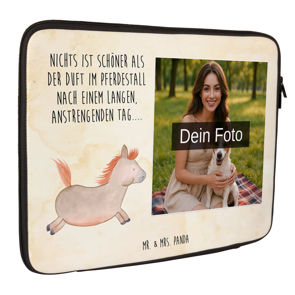 Personalisierte Foto Notebook Tasche Pferd Springen Notebooktasche Mit Foto, Personalisierte Notebooktasche Mit Bild, Notebookhülle Mit Wunschfoto, Laptoptasche Mit Fotodruck, Laptop-Case Mit Eigenem Foto, Notebook-Sleeve Mit Fotopersonalisierung, Notebook-Umhängetasche Mit Foto, Laptop-Umhängetasche Mit Wunschbild, Notebook-Rucksack Mit Fotodruck, Laptop-Rucksack Mit Eigenem Bild, Notebook-Aktentasche Mit Foto, Laptop-Aktentasche Mit Fotomotiv, Notebook-Querträger Mit Foto, Laptop-Messenger-Bag Mit Wunschfoto, Notebook-Tasche Aus Leder Mit Bild, Notebook-Tasche Aus Neopren Mit Foto, Notebook-Tasche Aus Nylon Mit Wunschbild, Notebook-Tasche Aus Canvas Mit Fotodruck, Gepolsterte Notebooktasche Mit Foto, Wasserfeste Notebooktasche Mit Wunschfoto, Notebooktasche Mit Reißverschluss Und Foto, Notebooktasche Mit Tragegriff Und Fotodruck, Notebooktasche Mit Schultergurt Und Bild, Notebooktasche Mit Organizerfach Und Foto, Notebooktasche Für 13 Zoll Mit Fotodruck, Notebooktasche Für 15 Zoll Mit Wunschbild, Notebooktasche Für 17 Zoll Mit Foto, Slim Notebooktasche Mit Fotodruck, Business Notebooktasche Mit Foto, Casual Notebooktasche Mit Wunschfoto, Notebooktasche Für Damen Mit Fotomotiv, Notebooktasche Für Herren Mit Foto, Moderne Notebooktasche Mit Fotodruck, Klassische Notebooktasche Mit Wunschbild, Vintage Notebooktasche Mit Foto, Minimalistische Notebooktasche Mit Fotodruck, Robuste Notebooktasche Mit Wunschfoto, Leichte Notebooktasche Mit Foto, Ergonomische Notebooktasche Mit Fotodruck, Rucksackstil Notebooktasche Mit Foto, Notebooktasche Mit Zubehörfach Und Bild, Reisegeeignete Notebooktasche Mit Foto, Büro-Notebooktasche Mit Wunschbild, Studenten-Notebooktasche Mit Foto., Bauernhof, Hoftiere, Landwirt, Landwirtin, Pferd, Pony, Pferde, Stall, Pferdestall, ausreiten, reiten, Pferdebesitzer