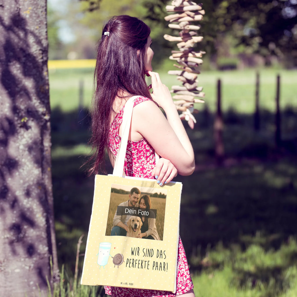 Personalisierte Foto Einkaufstasche Milch Keks Tragetasche Für Büro Mit Foto, Vintage Tragetasche Mit Foto, Tragetasche Mit Fotodruck, Tragetasche Für Damen Mit Wunschfoto, Kleine Tragetasche Mit Wunschfoto, Tragetasche Modern Mit Fotodruck, Baumwolltasche Mit Foto, Große Tragetasche Mit Bild, Tragetasche Für Herren Mit Bild, Tragetasche Als Geschenk Mit Foto, Tragetasche Selbst Gestalten Mit Foto, Wiederverwendbare Tragetasche Mit Wunschfoto, Jutetasche Mit Wunschfoto, Tragetasche Für Schule Mit Bild, Tragetasche Für Kinder Mit Foto, Tragetasche Mit Bild Und Text, Personalisierte Tragetasche Mit Foto, Lustige Tragetasche Mit Foto, Tragetasche Mit Foto Und Namen, Tragetasche Bedruckt Mit Foto, Tragetasche Für Einkäufe Mit Foto, Leinentasche Mit Bild, Tragetasche Mit Wunschfoto, Stofftasche Mit Foto, Umweltfreundliche Tragetasche Mit Bild, Bunte Tragetasche Mit Bild, Tragetasche Für Alltag Mit Bild, Tragetasche Mit Foto, Tragetasche Mit Eigenem Bild, Faltbare Tragetasche Mit Foto, Nachhaltige Tragetasche Mit Foto, Design Tragetasche Mit Bild, Einkaufstasche Mit Bild, Tragetasche Mit Motiv Und Foto, Tiermotive, Gute Laune, lustige Sprüche, Tiere, Kekse, Cookie, perfektes Paar, Einladung Frühstück, Motiv süß, Milk, Keks, Kaffee, Milch, romantisch