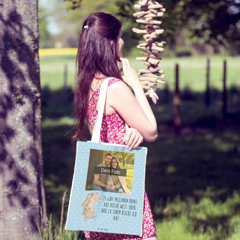 Personalisierte Foto Einkaufstasche Papa Bär Einkaufstasche Mit Bild, Große Tragetasche Mit Bild, Kleine Tragetasche Mit Wunschfoto, Tragetasche Für Büro Mit Foto, Tragetasche Bedruckt Mit Foto, Vintage Tragetasche Mit Foto, Tragetasche Mit Motiv Und Foto, Tragetasche Mit Eigenem Bild, Tragetasche Für Damen Mit Wunschfoto, Tragetasche Mit Fotodruck, Personalisierte Tragetasche Mit Foto, Tragetasche Für Kinder Mit Foto, Nachhaltige Tragetasche Mit Foto, Lustige Tragetasche Mit Foto, Leinentasche Mit Bild, Wiederverwendbare Tragetasche Mit Wunschfoto, Umweltfreundliche Tragetasche Mit Bild, Tragetasche Für Herren Mit Bild, Tragetasche Für Alltag Mit Bild, Faltbare Tragetasche Mit Foto, Tragetasche Mit Foto, Stofftasche Mit Foto, Tragetasche Selbst Gestalten Mit Foto, Tragetasche Als Geschenk Mit Foto, Tragetasche Für Schule Mit Bild, Bunte Tragetasche Mit Bild, Tragetasche Mit Bild Und Text, Design Tragetasche Mit Bild, Tragetasche Mit Wunschfoto, Tragetasche Mit Foto Und Namen, Tragetasche Für Einkäufe Mit Foto, Jutetasche Mit Wunschfoto, Tragetasche Modern Mit Fotodruck, Baumwolltasche Mit Foto, Familie, Vatertag, Muttertag, Bruder, Schwester, Mama, Papa, Oma, Opa, Vater, Papi, Geschenk, Onkel, Geburtstag, Vati