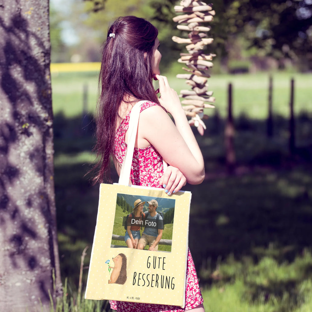 Personalisierte Foto Einkaufstasche Igel Blumen Tragetasche Mit Bild Und Text, Tragetasche Mit Eigenem Bild, Stofftasche Mit Foto, Tragetasche Für Einkäufe Mit Foto, Bunte Tragetasche Mit Bild, Tragetasche Mit Fotodruck, Tragetasche Für Alltag Mit Bild, Vintage Tragetasche Mit Foto, Baumwolltasche Mit Foto, Wiederverwendbare Tragetasche Mit Wunschfoto, Jutetasche Mit Wunschfoto, Kleine Tragetasche Mit Wunschfoto, Tragetasche Für Schule Mit Bild, Lustige Tragetasche Mit Foto, Große Tragetasche Mit Bild, Einkaufstasche Mit Bild, Tragetasche Mit Foto, Tragetasche Modern Mit Fotodruck, Umweltfreundliche Tragetasche Mit Bild, Tragetasche Mit Wunschfoto, Tragetasche Für Damen Mit Wunschfoto, Tragetasche Für Herren Mit Bild, Personalisierte Tragetasche Mit Foto, Tragetasche Bedruckt Mit Foto, Tragetasche Selbst Gestalten Mit Foto, Tragetasche Für Büro Mit Foto, Tragetasche Mit Foto Und Namen, Design Tragetasche Mit Bild, Tragetasche Mit Motiv Und Foto, Tragetasche Für Kinder Mit Foto, Tragetasche Als Geschenk Mit Foto, Nachhaltige Tragetasche Mit Foto, Faltbare Tragetasche Mit Foto, Leinentasche Mit Bild, Tiermotive, Gute Laune, lustige Sprüche, Tiere, Igel, krank, Gute Besserung, Krankenhaus, Krankheit, Besuch, Genesungswünsche