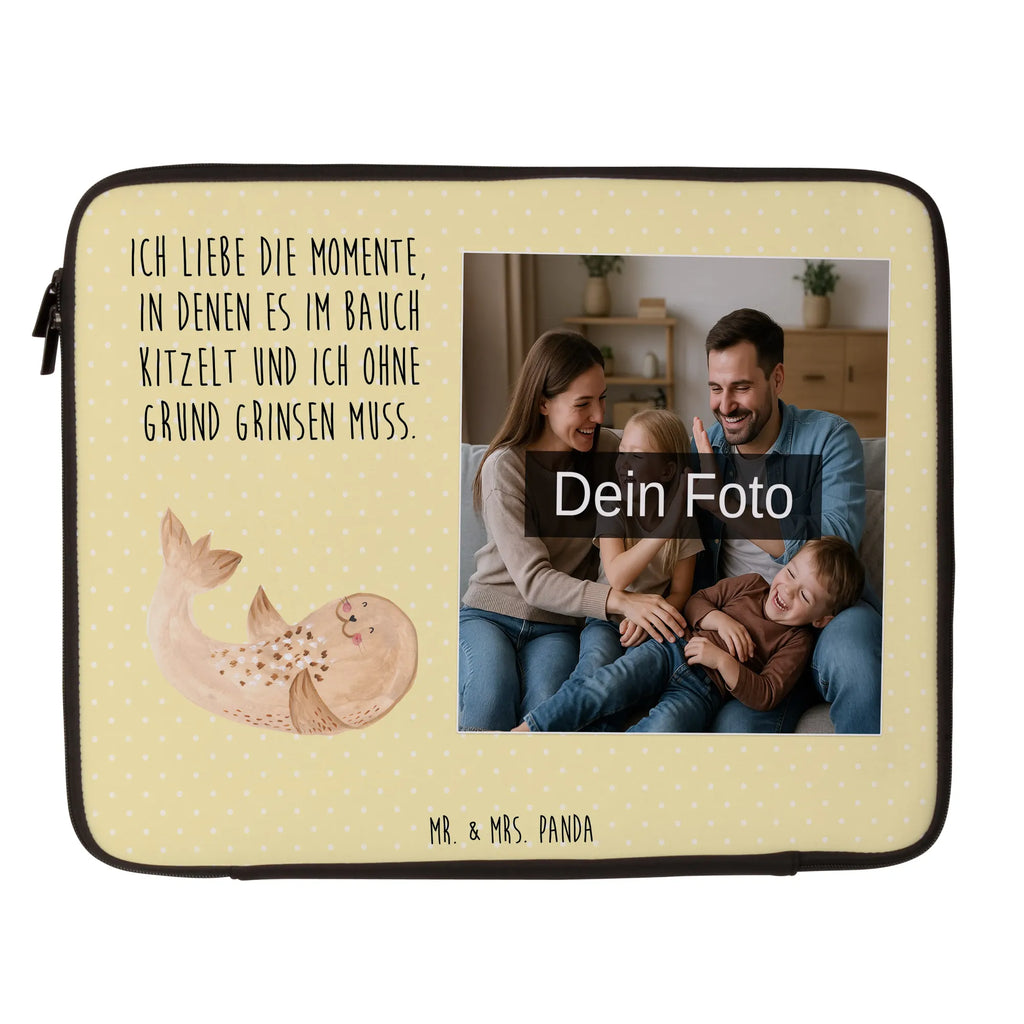 Personalisierte Foto Notebook Tasche Robbe Liegen Slim Notebooktasche Mit Fotodruck, Robuste Notebooktasche Mit Wunschfoto, Notebooktasche Mit Zubehörfach Und Bild, Gepolsterte Notebooktasche Mit Foto, Laptop-Rucksack Mit Eigenem Bild, Klassische Notebooktasche Mit Wunschbild, Laptop-Aktentasche Mit Fotomotiv, Notebookhülle Mit Wunschfoto, Personalisierte Notebooktasche Mit Bild, Laptop-Case Mit Eigenem Foto, Notebook-Tasche Aus Leder Mit Bild, Leichte Notebooktasche Mit Foto, Laptop-Umhängetasche Mit Wunschbild, Reisegeeignete Notebooktasche Mit Foto, Minimalistische Notebooktasche Mit Fotodruck, Rucksackstil Notebooktasche Mit Foto, Notebook-Tasche Aus Canvas Mit Fotodruck, Notebooktasche Für 13 Zoll Mit Fotodruck, Büro-Notebooktasche Mit Wunschbild, Business Notebooktasche Mit Foto, Studenten-Notebooktasche Mit Foto., Wasserfeste Notebooktasche Mit Wunschfoto, Vintage Notebooktasche Mit Foto, Notebooktasche Mit Reißverschluss Und Foto, Laptop-Messenger-Bag Mit Wunschfoto, Ergonomische Notebooktasche Mit Fotodruck, Notebook-Tasche Aus Nylon Mit Wunschbild, Notebook-Tasche Aus Neopren Mit Foto, Notebook-Umhängetasche Mit Foto, Notebooktasche Mit Tragegriff Und Fotodruck, Notebooktasche Für 17 Zoll Mit Foto, Notebook-Sleeve Mit Fotopersonalisierung, Notebooktasche Für 15 Zoll Mit Wunschbild, Notebooktasche Mit Foto, Moderne Notebooktasche Mit Fotodruck, Notebooktasche Mit Schultergurt Und Bild, Notebooktasche Mit Organizerfach Und Foto, Notebooktasche Für Damen Mit Fotomotiv, Casual Notebooktasche Mit Wunschfoto, Laptoptasche Mit Fotodruck, Notebooktasche Für Herren Mit Foto, Notebook-Rucksack Mit Fotodruck, Notebook-Aktentasche Mit Foto, Notebook-Querträger Mit Foto, Tiermotive, Gute Laune, lustige Sprüche, Tiere, Ostsee, Nordsee, Strand, Freude, Robbe, Meerestier, Lachen, Robben, Seehund