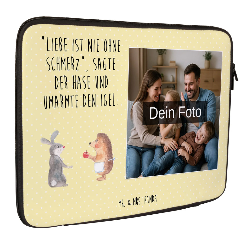 Personalisierte Foto Notebook Tasche Hase Igel Minimalistische Notebooktasche Mit Fotodruck, Notebooktasche Für 15 Zoll Mit Wunschbild, Business Notebooktasche Mit Foto, Reisegeeignete Notebooktasche Mit Foto, Notebooktasche Mit Schultergurt Und Bild, Robuste Notebooktasche Mit Wunschfoto, Leichte Notebooktasche Mit Foto, Notebook-Rucksack Mit Fotodruck, Notebook-Aktentasche Mit Foto, Notebook-Sleeve Mit Fotopersonalisierung, Laptop-Aktentasche Mit Fotomotiv, Notebook-Tasche Aus Neopren Mit Foto, Notebooktasche Für Herren Mit Foto, Laptop-Case Mit Eigenem Foto, Slim Notebooktasche Mit Fotodruck, Studenten-Notebooktasche Mit Foto., Büro-Notebooktasche Mit Wunschbild, Klassische Notebooktasche Mit Wunschbild, Notebooktasche Für 13 Zoll Mit Fotodruck, Ergonomische Notebooktasche Mit Fotodruck, Notebook-Tasche Aus Leder Mit Bild, Notebooktasche Mit Organizerfach Und Foto, Personalisierte Notebooktasche Mit Bild, Notebook-Tasche Aus Canvas Mit Fotodruck, Wasserfeste Notebooktasche Mit Wunschfoto, Notebooktasche Für 17 Zoll Mit Foto, Notebook-Tasche Aus Nylon Mit Wunschbild, Vintage Notebooktasche Mit Foto, Laptop-Rucksack Mit Eigenem Bild, Notebooktasche Mit Foto, Casual Notebooktasche Mit Wunschfoto, Notebookhülle Mit Wunschfoto, Laptop-Messenger-Bag Mit Wunschfoto, Notebook-Querträger Mit Foto, Notebooktasche Mit Tragegriff Und Fotodruck, Laptop-Umhängetasche Mit Wunschbild, Notebooktasche Mit Zubehörfach Und Bild, Notebooktasche Für Damen Mit Fotomotiv, Laptoptasche Mit Fotodruck, Notebook-Umhängetasche Mit Foto, Rucksackstil Notebooktasche Mit Foto, Notebooktasche Mit Reißverschluss Und Foto, Moderne Notebooktasche Mit Fotodruck, Gepolsterte Notebooktasche Mit Foto, Tiermotive, Gute Laune, lustige Sprüche, Tiere, Igel, Trennungsschmerz, Hase, Liebeskummer Geschenk, Igel und Hase, Herzschmerz, Spruch romantisch, Trösten, Liebe Spruch