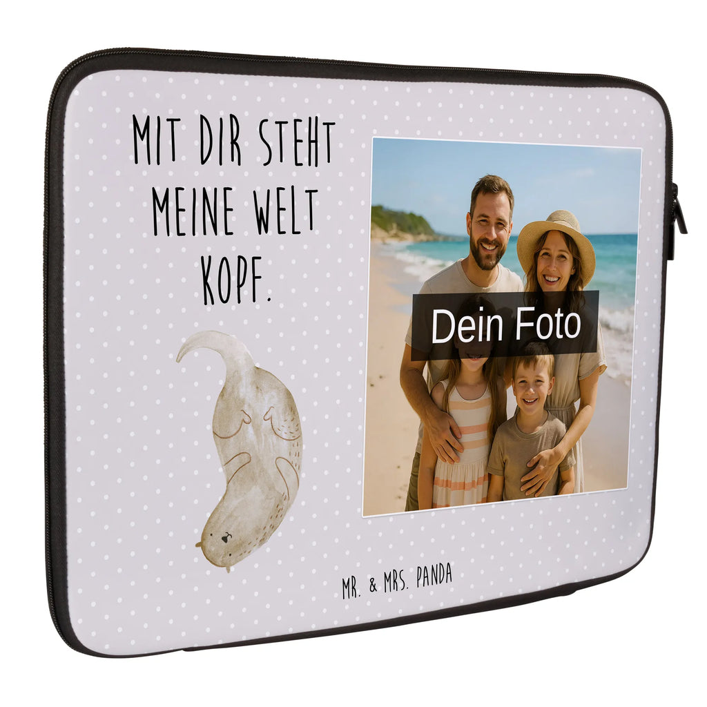 Personalisierte Foto Notebook Tasche Otter Kopfüber Notebook-Sleeve Mit Fotopersonalisierung, Notebookhülle Mit Wunschfoto, Notebook-Tasche Aus Leder Mit Bild, Notebook-Aktentasche Mit Foto, Ergonomische Notebooktasche Mit Fotodruck, Rucksackstil Notebooktasche Mit Foto, Notebooktasche Mit Zubehörfach Und Bild, Casual Notebooktasche Mit Wunschfoto, Notebooktasche Mit Foto, Klassische Notebooktasche Mit Wunschbild, Notebook-Querträger Mit Foto, Notebooktasche Für Damen Mit Fotomotiv, Büro-Notebooktasche Mit Wunschbild, Notebooktasche Für Herren Mit Foto, Business Notebooktasche Mit Foto, Notebook-Umhängetasche Mit Foto, Studenten-Notebooktasche Mit Foto., Leichte Notebooktasche Mit Foto, Laptop-Case Mit Eigenem Foto, Reisegeeignete Notebooktasche Mit Foto, Slim Notebooktasche Mit Fotodruck, Notebooktasche Für 15 Zoll Mit Wunschbild, Notebook-Tasche Aus Neopren Mit Foto, Minimalistische Notebooktasche Mit Fotodruck, Laptop-Umhängetasche Mit Wunschbild, Notebooktasche Mit Organizerfach Und Foto, Gepolsterte Notebooktasche Mit Foto, Personalisierte Notebooktasche Mit Bild, Notebooktasche Mit Schultergurt Und Bild, Notebooktasche Für 13 Zoll Mit Fotodruck, Vintage Notebooktasche Mit Foto, Notebooktasche Für 17 Zoll Mit Foto, Moderne Notebooktasche Mit Fotodruck, Laptop-Rucksack Mit Eigenem Bild, Notebooktasche Mit Reißverschluss Und Foto, Notebooktasche Mit Tragegriff Und Fotodruck, Laptop-Aktentasche Mit Fotomotiv, Notebook-Tasche Aus Nylon Mit Wunschbild, Wasserfeste Notebooktasche Mit Wunschfoto, Laptoptasche Mit Fotodruck, Robuste Notebooktasche Mit Wunschfoto, Notebook-Rucksack Mit Fotodruck, Notebook-Tasche Aus Canvas Mit Fotodruck, Laptop-Messenger-Bag Mit Wunschfoto, Otter, Fischotter, Seeotter, Otter Seeotter See Otter