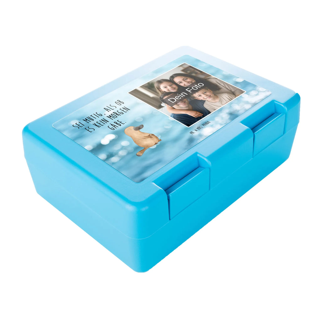 Personalisierte Foto Brotdose Schnabeltier Mut Kunststoff Brotdose Mit Bild, Snackbox Mit Bild, BPA-Freie Brotdose Mit Bild, Personalisierte Brotdose Mit Foto, Wiederverwendbare Brotdose Mit Foto, Brotdose Erwachsene Mit Bild, Butterbrotdose Mit Bild, Jausenbox Mit Eigenem Bild, Pausenbrotbox Mit Wunschfoto, Brotdose Kindergarten Mit Wunschbild, Brotdose Büro Mit Foto, Brotdose Für Jungen Mit Bild, Lustige Brotdose Mit Eigenem Foto, Brotdose Für Unterwegs Mit Wunschfoto, Nachhaltige Brotdose Mit Foto, Brotbox Mit Foto, Geschenk Brotdose Mit Foto, Vesperbox Mit Foto, Edelstahl Brotdose Mit Foto, Lunchbox Mit Foto, Essensdose Mit Wunschfoto, Foto Brotdose, Brotdose Mit Foto, Brotdose Schule Mit Foto, Brotdose Mit Wunschfoto, Brotdose Kita Mit Foto, Brotdose Bedruckt Mit Foto, Brotdose Mit Eigenem Bild, Brotdose Mit Foto Und Wunschtext, Brotdose Für Mädchen Mit Foto, Frühstücksdose Mit Foto, Auslaufsichere Brotdose Mit Foto, Brotdose Kinder Mit Foto, Design Brotdose Mit Wunschfoto, Vesperdose Mit Bild, Brotdose Selbst Gestalten Mit Foto, Brotdose Mit Bild Und Namen, Meerestiere, Meer, Urlaub, Büro, Neuanfang, Motivation, Schnabeltier, Arbeit, Lebensweisheit, Raodtrip, Training, Schnabeltiere, Mut, Weltreise, mutig, Neustart