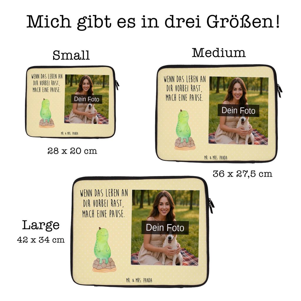 Personalisierte Foto Notebook Tasche Schildkröte Pause Notebooktasche Für 15 Zoll Mit Wunschbild, Notebook-Aktentasche Mit Foto, Casual Notebooktasche Mit Wunschfoto, Notebooktasche Für 13 Zoll Mit Fotodruck, Wasserfeste Notebooktasche Mit Wunschfoto, Business Notebooktasche Mit Foto, Leichte Notebooktasche Mit Foto, Slim Notebooktasche Mit Fotodruck, Klassische Notebooktasche Mit Wunschbild, Notebooktasche Mit Foto, Notebook-Rucksack Mit Fotodruck, Notebook-Tasche Aus Neopren Mit Foto, Gepolsterte Notebooktasche Mit Foto, Notebooktasche Mit Schultergurt Und Bild, Notebook-Sleeve Mit Fotopersonalisierung, Notebooktasche Für Damen Mit Fotomotiv, Notebooktasche Für 17 Zoll Mit Foto, Laptop-Umhängetasche Mit Wunschbild, Notebook-Tasche Aus Leder Mit Bild, Laptop-Aktentasche Mit Fotomotiv, Notebooktasche Mit Organizerfach Und Foto, Notebook-Querträger Mit Foto, Laptop-Messenger-Bag Mit Wunschfoto, Laptoptasche Mit Fotodruck, Personalisierte Notebooktasche Mit Bild, Ergonomische Notebooktasche Mit Fotodruck, Notebooktasche Für Herren Mit Foto, Notebook-Tasche Aus Canvas Mit Fotodruck, Notebookhülle Mit Wunschfoto, Minimalistische Notebooktasche Mit Fotodruck, Reisegeeignete Notebooktasche Mit Foto, Vintage Notebooktasche Mit Foto, Notebooktasche Mit Reißverschluss Und Foto, Notebook-Umhängetasche Mit Foto, Robuste Notebooktasche Mit Wunschfoto, Notebooktasche Mit Zubehörfach Und Bild, Rucksackstil Notebooktasche Mit Foto, Büro-Notebooktasche Mit Wunschbild, Notebook-Tasche Aus Nylon Mit Wunschbild, Laptop-Case Mit Eigenem Foto, Laptop-Rucksack Mit Eigenem Bild, Notebooktasche Mit Tragegriff Und Fotodruck, Studenten-Notebooktasche Mit Foto., Moderne Notebooktasche Mit Fotodruck, Schildkröte, Entschleunigen, Achtsamkeit, achtsam