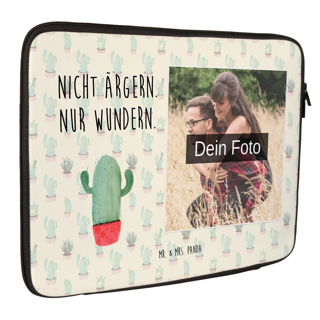 Personalisierte Foto Notebook Tasche Kaktus Wut Minimalistische Notebooktasche Mit Fotodruck, Leichte Notebooktasche Mit Foto, Personalisierte Notebooktasche Mit Bild, Moderne Notebooktasche Mit Fotodruck, Notebooktasche Für 15 Zoll Mit Wunschbild, Notebook-Sleeve Mit Fotopersonalisierung, Wasserfeste Notebooktasche Mit Wunschfoto, Gepolsterte Notebooktasche Mit Foto, Notebook-Aktentasche Mit Foto, Laptop-Aktentasche Mit Fotomotiv, Notebooktasche Mit Foto, Notebook-Rucksack Mit Fotodruck, Laptop-Umhängetasche Mit Wunschbild, Notebook-Tasche Aus Leder Mit Bild, Notebook-Querträger Mit Foto, Notebook-Tasche Aus Neopren Mit Foto, Notebooktasche Für Damen Mit Fotomotiv, Notebooktasche Mit Organizerfach Und Foto, Notebook-Tasche Aus Canvas Mit Fotodruck, Notebook-Umhängetasche Mit Foto, Notebooktasche Mit Tragegriff Und Fotodruck, Notebooktasche Für Herren Mit Foto, Laptop-Messenger-Bag Mit Wunschfoto, Notebooktasche Für 13 Zoll Mit Fotodruck, Robuste Notebooktasche Mit Wunschfoto, Notebooktasche Mit Schultergurt Und Bild, Klassische Notebooktasche Mit Wunschbild, Casual Notebooktasche Mit Wunschfoto, Vintage Notebooktasche Mit Foto, Slim Notebooktasche Mit Fotodruck, Notebooktasche Für 17 Zoll Mit Foto, Notebooktasche Mit Reißverschluss Und Foto, Rucksackstil Notebooktasche Mit Foto, Laptoptasche Mit Fotodruck, Notebookhülle Mit Wunschfoto, Laptop-Rucksack Mit Eigenem Bild, Reisegeeignete Notebooktasche Mit Foto, Studenten-Notebooktasche Mit Foto., Notebook-Tasche Aus Nylon Mit Wunschbild, Business Notebooktasche Mit Foto, Ergonomische Notebooktasche Mit Fotodruck, Büro-Notebooktasche Mit Wunschbild, Laptop-Case Mit Eigenem Foto, Notebooktasche Mit Zubehörfach Und Bild, Kaktus, Kakteen, Schule, Büro, Kollegin, Chefin, ärgern, Büroalltag, Kollege, wütend