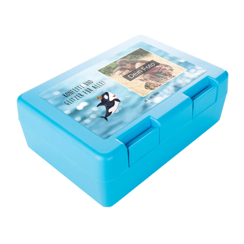 Personalisierte Foto Brotdose Orca Zylinder Foto Brotdose, Frühstücksdose Mit Foto, Essensdose Mit Wunschfoto, Brotdose Mit Eigenem Bild, Brotdose Schule Mit Foto, Brotdose Für Jungen Mit Bild, Personalisierte Brotdose Mit Foto, Brotdose Erwachsene Mit Bild, Vesperdose Mit Bild, Wiederverwendbare Brotdose Mit Foto, Brotdose Mit Bild Und Namen, Design Brotdose Mit Wunschfoto, Butterbrotdose Mit Bild, Lunchbox Mit Foto, Brotdose Mit Foto, Brotdose Selbst Gestalten Mit Foto, Geschenk Brotdose Mit Foto, Brotdose Mit Foto Und Wunschtext, Brotbox Mit Foto, Edelstahl Brotdose Mit Foto, Brotdose Büro Mit Foto, Vesperbox Mit Foto, Brotdose Mit Wunschfoto, Snackbox Mit Bild, BPA-Freie Brotdose Mit Bild, Kunststoff Brotdose Mit Bild, Jausenbox Mit Eigenem Bild, Lustige Brotdose Mit Eigenem Foto, Brotdose Kita Mit Foto, Brotdose Bedruckt Mit Foto, Brotdose Kinder Mit Foto, Nachhaltige Brotdose Mit Foto, Brotdose Für Mädchen Mit Foto, Brotdose Kindergarten Mit Wunschbild, Pausenbrotbox Mit Wunschfoto, Brotdose Für Unterwegs Mit Wunschfoto, Auslaufsichere Brotdose Mit Foto, Meerestiere, Meer, Urlaub, Glitzer, Glitter, Narwal, Orca, Fete, Glückwunsch, Geburtstag, Konfetti, Feier, Fest