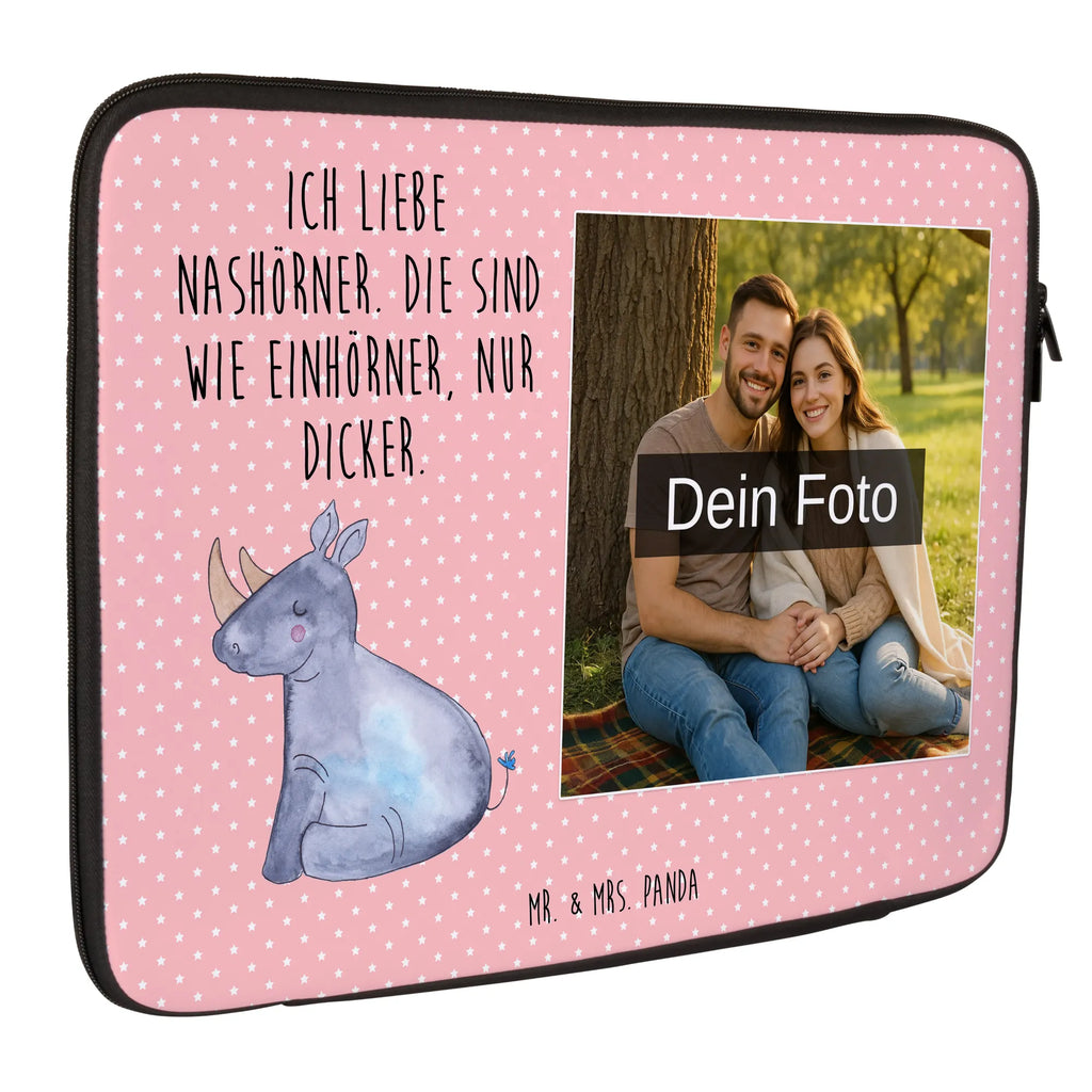 Personalisierte Foto Notebook Tasche Einhorn Nashorn Büro-Notebooktasche Mit Wunschbild, Notebook-Umhängetasche Mit Foto, Notebooktasche Für Damen Mit Fotomotiv, Laptop-Case Mit Eigenem Foto, Klassische Notebooktasche Mit Wunschbild, Notebook-Tasche Aus Neopren Mit Foto, Laptoptasche Mit Fotodruck, Notebooktasche Für 15 Zoll Mit Wunschbild, Studenten-Notebooktasche Mit Foto., Laptop-Messenger-Bag Mit Wunschfoto, Notebook-Tasche Aus Canvas Mit Fotodruck, Casual Notebooktasche Mit Wunschfoto, Minimalistische Notebooktasche Mit Fotodruck, Notebooktasche Mit Zubehörfach Und Bild, Robuste Notebooktasche Mit Wunschfoto, Notebook-Tasche Aus Leder Mit Bild, Notebook-Aktentasche Mit Foto, Laptop-Aktentasche Mit Fotomotiv, Vintage Notebooktasche Mit Foto, Laptop-Rucksack Mit Eigenem Bild, Notebooktasche Für Herren Mit Foto, Notebooktasche Mit Reißverschluss Und Foto, Moderne Notebooktasche Mit Fotodruck, Reisegeeignete Notebooktasche Mit Foto, Rucksackstil Notebooktasche Mit Foto, Notebookhülle Mit Wunschfoto, Notebook-Tasche Aus Nylon Mit Wunschbild, Notebooktasche Für 13 Zoll Mit Fotodruck, Notebooktasche Für 17 Zoll Mit Foto, Notebooktasche Mit Foto, Personalisierte Notebooktasche Mit Bild, Notebooktasche Mit Schultergurt Und Bild, Notebooktasche Mit Tragegriff Und Fotodruck, Notebook-Rucksack Mit Fotodruck, Ergonomische Notebooktasche Mit Fotodruck, Gepolsterte Notebooktasche Mit Foto, Business Notebooktasche Mit Foto, Notebooktasche Mit Organizerfach Und Foto, Leichte Notebooktasche Mit Foto, Laptop-Umhängetasche Mit Wunschbild, Slim Notebooktasche Mit Fotodruck, Notebook-Sleeve Mit Fotopersonalisierung, Wasserfeste Notebooktasche Mit Wunschfoto, Notebook-Querträger Mit Foto, Einhorn, Einhörner, Einhorn Deko, Unicorn, Regenbogen, Glitzer, Nashorn, Nashörner, Einhornpower, Erwachsenwerden, Zoo, lustig, witzig