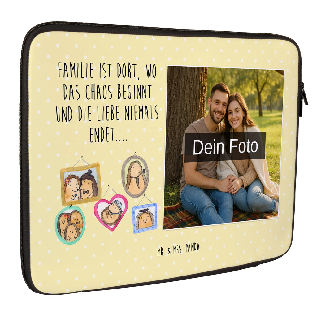 Personalisierte Foto Notebook Tasche Igel Familie Notebooktasche Mit Foto, Notebook-Rucksack Mit Fotodruck, Laptop-Case Mit Eigenem Foto, Notebooktasche Mit Reißverschluss Und Foto, Ergonomische Notebooktasche Mit Fotodruck, Laptop-Umhängetasche Mit Wunschbild, Business Notebooktasche Mit Foto, Notebook-Tasche Aus Nylon Mit Wunschbild, Notebooktasche Für 15 Zoll Mit Wunschbild, Notebook-Sleeve Mit Fotopersonalisierung, Laptop-Rucksack Mit Eigenem Bild, Büro-Notebooktasche Mit Wunschbild, Notebook-Tasche Aus Neopren Mit Foto, Minimalistische Notebooktasche Mit Fotodruck, Notebook-Tasche Aus Leder Mit Bild, Notebooktasche Mit Organizerfach Und Foto, Notebooktasche Für 17 Zoll Mit Foto, Laptop-Aktentasche Mit Fotomotiv, Notebooktasche Mit Zubehörfach Und Bild, Notebooktasche Mit Schultergurt Und Bild, Laptop-Messenger-Bag Mit Wunschfoto, Notebooktasche Mit Tragegriff Und Fotodruck, Slim Notebooktasche Mit Fotodruck, Notebook-Tasche Aus Canvas Mit Fotodruck, Rucksackstil Notebooktasche Mit Foto, Notebooktasche Für Herren Mit Foto, Studenten-Notebooktasche Mit Foto., Leichte Notebooktasche Mit Foto, Reisegeeignete Notebooktasche Mit Foto, Laptoptasche Mit Fotodruck, Notebook-Aktentasche Mit Foto, Robuste Notebooktasche Mit Wunschfoto, Personalisierte Notebooktasche Mit Bild, Notebooktasche Für 13 Zoll Mit Fotodruck, Notebook-Querträger Mit Foto, Moderne Notebooktasche Mit Fotodruck, Vintage Notebooktasche Mit Foto, Klassische Notebooktasche Mit Wunschbild, Notebookhülle Mit Wunschfoto, Casual Notebooktasche Mit Wunschfoto, Wasserfeste Notebooktasche Mit Wunschfoto, Gepolsterte Notebooktasche Mit Foto, Notebooktasche Für Damen Mit Fotomotiv, Notebook-Umhängetasche Mit Foto, Familie, Vatertag, Muttertag, Bruder, Schwester, Mama, Papa, Oma, Opa, Glück, Igel, Zusammenhalt, Bilder, Liebe