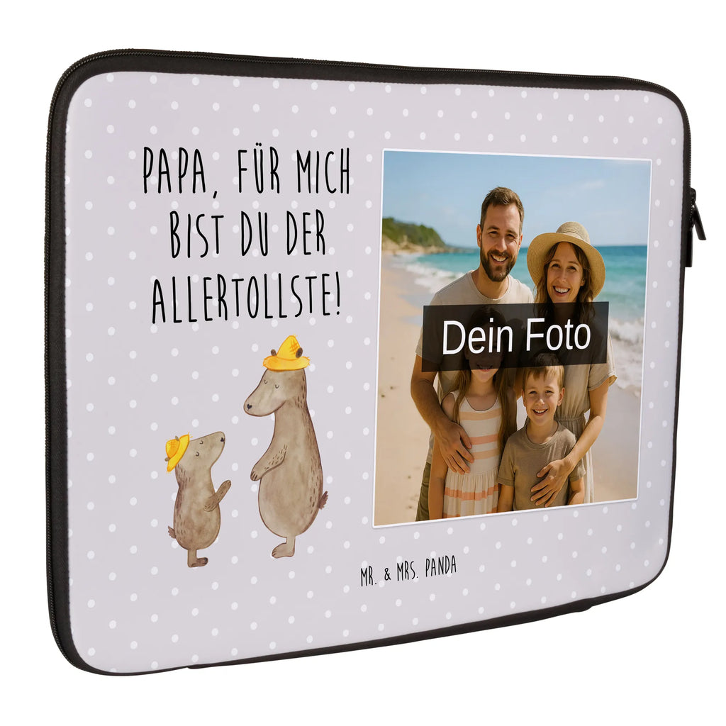 Personalisierte Foto Notebook Tasche Bären mit Hut Slim Notebooktasche Mit Fotodruck, Notebooktasche Für 17 Zoll Mit Foto, Notebooktasche Mit Tragegriff Und Fotodruck, Notebook-Sleeve Mit Fotopersonalisierung, Moderne Notebooktasche Mit Fotodruck, Vintage Notebooktasche Mit Foto, Laptop-Case Mit Eigenem Foto, Notebook-Tasche Aus Leder Mit Bild, Laptop-Messenger-Bag Mit Wunschfoto, Laptoptasche Mit Fotodruck, Notebooktasche Mit Organizerfach Und Foto, Notebooktasche Mit Reißverschluss Und Foto, Notebooktasche Für 13 Zoll Mit Fotodruck, Ergonomische Notebooktasche Mit Fotodruck, Laptop-Umhängetasche Mit Wunschbild, Reisegeeignete Notebooktasche Mit Foto, Business Notebooktasche Mit Foto, Notebooktasche Für Herren Mit Foto, Büro-Notebooktasche Mit Wunschbild, Notebooktasche Mit Schultergurt Und Bild, Laptop-Aktentasche Mit Fotomotiv, Personalisierte Notebooktasche Mit Bild, Notebooktasche Mit Zubehörfach Und Bild, Notebooktasche Mit Foto, Klassische Notebooktasche Mit Wunschbild, Leichte Notebooktasche Mit Foto, Notebook-Aktentasche Mit Foto, Notebooktasche Für 15 Zoll Mit Wunschbild, Notebook-Umhängetasche Mit Foto, Laptop-Rucksack Mit Eigenem Bild, Casual Notebooktasche Mit Wunschfoto, Notebook-Tasche Aus Nylon Mit Wunschbild, Gepolsterte Notebooktasche Mit Foto, Notebooktasche Für Damen Mit Fotomotiv, Studenten-Notebooktasche Mit Foto., Notebook-Rucksack Mit Fotodruck, Notebook-Tasche Aus Canvas Mit Fotodruck, Minimalistische Notebooktasche Mit Fotodruck, Rucksackstil Notebooktasche Mit Foto, Robuste Notebooktasche Mit Wunschfoto, Notebookhülle Mit Wunschfoto, Notebook-Querträger Mit Foto, Notebook-Tasche Aus Neopren Mit Foto, Wasserfeste Notebooktasche Mit Wunschfoto, Familie, Vatertag, Muttertag, Bruder, Schwester, Mama, Papa, Oma, Opa, Lieblingsmensch, Vorbild, Vater-Sohn, Bären, Family, Dad, Sohn, Vater, Papi, Söhne, Kinder, Kind, Bär, Paps, Daddy