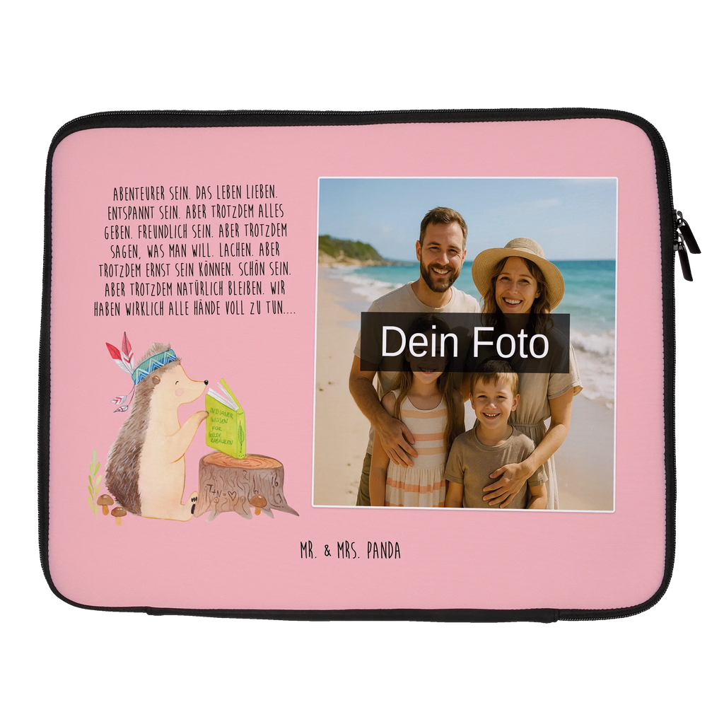 Personalisierte Foto Notebook Tasche Igel Federschmuck Ergonomische Notebooktasche Mit Fotodruck, Laptop-Umhängetasche Mit Wunschbild, Casual Notebooktasche Mit Wunschfoto, Notebooktasche Für Herren Mit Foto, Business Notebooktasche Mit Foto, Büro-Notebooktasche Mit Wunschbild, Notebook-Tasche Aus Neopren Mit Foto, Notebooktasche Für 13 Zoll Mit Fotodruck, Gepolsterte Notebooktasche Mit Foto, Notebooktasche Mit Foto, Laptop-Rucksack Mit Eigenem Bild, Notebook-Aktentasche Mit Foto, Notebooktasche Für Damen Mit Fotomotiv, Notebook-Rucksack Mit Fotodruck, Notebooktasche Mit Reißverschluss Und Foto, Notebook-Tasche Aus Nylon Mit Wunschbild, Klassische Notebooktasche Mit Wunschbild, Minimalistische Notebooktasche Mit Fotodruck, Notebookhülle Mit Wunschfoto, Notebooktasche Mit Tragegriff Und Fotodruck, Vintage Notebooktasche Mit Foto, Moderne Notebooktasche Mit Fotodruck, Reisegeeignete Notebooktasche Mit Foto, Laptoptasche Mit Fotodruck, Notebook-Sleeve Mit Fotopersonalisierung, Notebooktasche Mit Zubehörfach Und Bild, Notebook-Tasche Aus Canvas Mit Fotodruck, Notebook-Tasche Aus Leder Mit Bild, Notebooktasche Für 17 Zoll Mit Foto, Notebook-Querträger Mit Foto, Robuste Notebooktasche Mit Wunschfoto, Notebook-Umhängetasche Mit Foto, Laptop-Messenger-Bag Mit Wunschfoto, Laptop-Aktentasche Mit Fotomotiv, Notebooktasche Für 15 Zoll Mit Wunschbild, Wasserfeste Notebooktasche Mit Wunschfoto, Slim Notebooktasche Mit Fotodruck, Personalisierte Notebooktasche Mit Bild, Leichte Notebooktasche Mit Foto, Notebooktasche Mit Organizerfach Und Foto, Rucksackstil Notebooktasche Mit Foto, Notebooktasche Mit Schultergurt Und Bild, Studenten-Notebooktasche Mit Foto., Laptop-Case Mit Eigenem Foto, Waldtiere, Tiere, Lagerfeuer, Abenteuer, Indianer, Camping, Igel