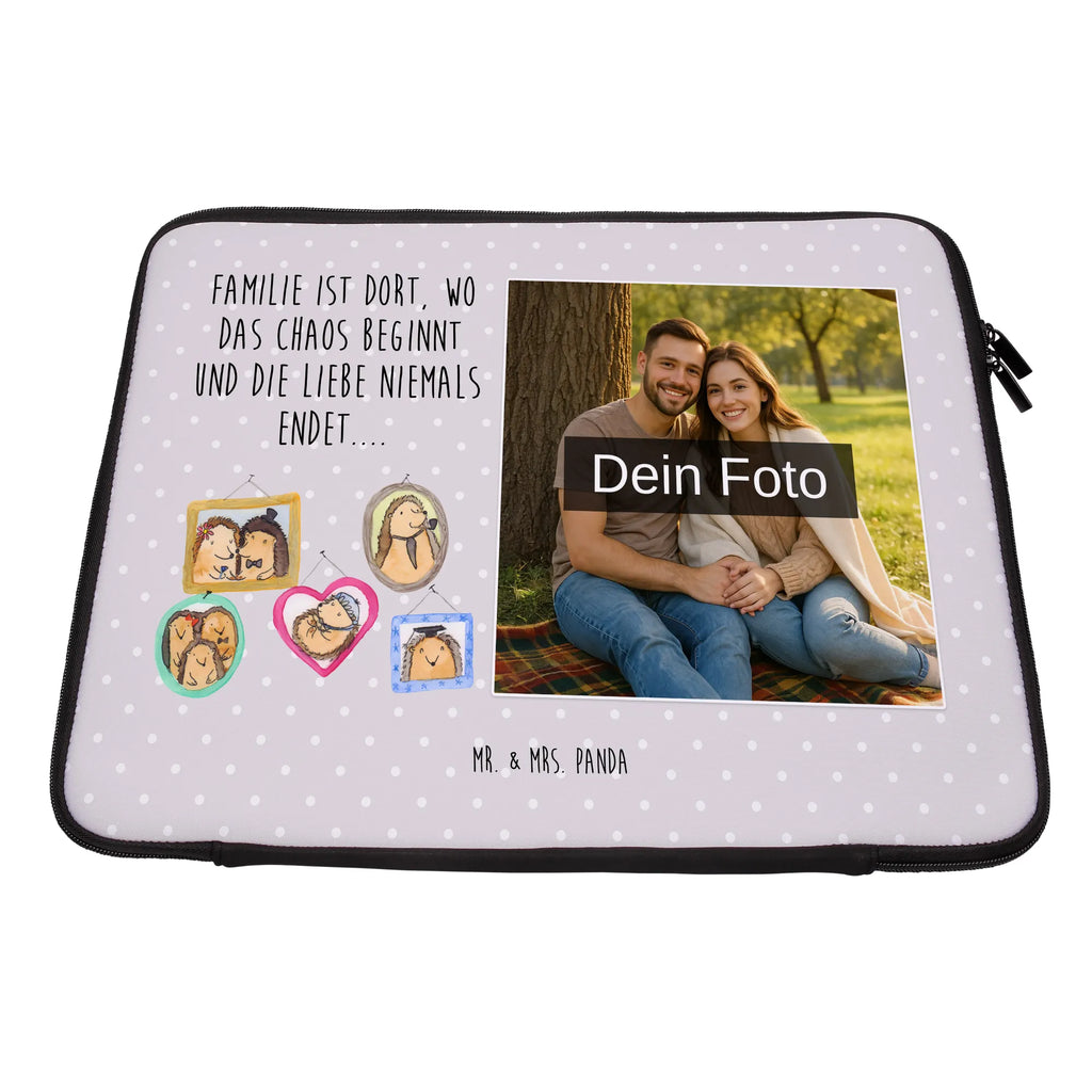Personalisierte Foto Notebook Tasche Igel Familie Notebooktasche Mit Foto, Notebook-Rucksack Mit Fotodruck, Laptop-Case Mit Eigenem Foto, Notebooktasche Mit Reißverschluss Und Foto, Ergonomische Notebooktasche Mit Fotodruck, Laptop-Umhängetasche Mit Wunschbild, Business Notebooktasche Mit Foto, Notebook-Tasche Aus Nylon Mit Wunschbild, Notebooktasche Für 15 Zoll Mit Wunschbild, Notebook-Sleeve Mit Fotopersonalisierung, Laptop-Rucksack Mit Eigenem Bild, Büro-Notebooktasche Mit Wunschbild, Notebook-Tasche Aus Neopren Mit Foto, Minimalistische Notebooktasche Mit Fotodruck, Notebook-Tasche Aus Leder Mit Bild, Notebooktasche Mit Organizerfach Und Foto, Notebooktasche Für 17 Zoll Mit Foto, Laptop-Aktentasche Mit Fotomotiv, Notebooktasche Mit Zubehörfach Und Bild, Notebooktasche Mit Schultergurt Und Bild, Laptop-Messenger-Bag Mit Wunschfoto, Notebooktasche Mit Tragegriff Und Fotodruck, Slim Notebooktasche Mit Fotodruck, Notebook-Tasche Aus Canvas Mit Fotodruck, Rucksackstil Notebooktasche Mit Foto, Notebooktasche Für Herren Mit Foto, Studenten-Notebooktasche Mit Foto., Leichte Notebooktasche Mit Foto, Reisegeeignete Notebooktasche Mit Foto, Laptoptasche Mit Fotodruck, Notebook-Aktentasche Mit Foto, Robuste Notebooktasche Mit Wunschfoto, Personalisierte Notebooktasche Mit Bild, Notebooktasche Für 13 Zoll Mit Fotodruck, Notebook-Querträger Mit Foto, Moderne Notebooktasche Mit Fotodruck, Vintage Notebooktasche Mit Foto, Klassische Notebooktasche Mit Wunschbild, Notebookhülle Mit Wunschfoto, Casual Notebooktasche Mit Wunschfoto, Wasserfeste Notebooktasche Mit Wunschfoto, Gepolsterte Notebooktasche Mit Foto, Notebooktasche Für Damen Mit Fotomotiv, Notebook-Umhängetasche Mit Foto, Familie, Vatertag, Muttertag, Bruder, Schwester, Mama, Papa, Oma, Opa, Glück, Igel, Zusammenhalt, Bilder, Liebe