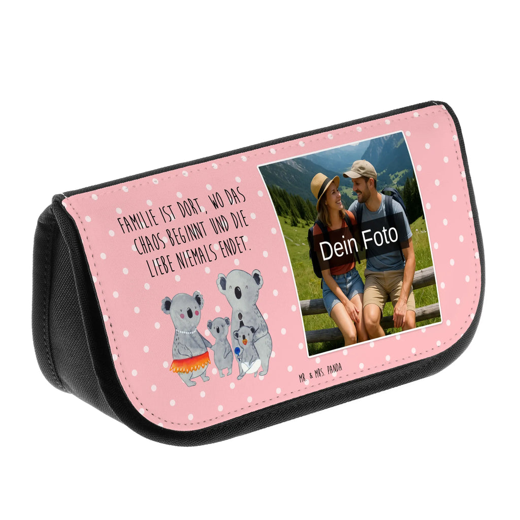 Personalisierte Foto Kosmetiktasche Koala Familie Schminktasche Mit Foto, Kosmetiktasche Mit Foto Und Wunschtext, Schminkbeutel Mit Foto, Reise-Kosmetiktasche Mit Wunschbild, Necessaire Mit Foto, Vintage Schminktasche Mit Foto, Kosmetiktasche Mit Foto, Kosmetiktasche Bedruckt Mit Foto, Personalisierte Kosmetiktasche Mit Foto, Schminktasche Mit Urlaubsfoto, Kosmetiktasche Aus Leder Mit Bild, Kosmetiktasche Modern Mit Wunschfoto, Kosmetiktasche Für Kinder Mit Foto, Schminktasche Mit Haustierfoto, Kosmetiktasche Selbst Gestalten Mit Foto, Personalisierte Make-Up Tasche Mit Bild, Schminktasche Nachhaltig Mit Foto, Kosmetiktasche Für Damen Mit Foto, Kosmetiktasche Mit Wunschfoto, Beautybag Mit Foto, Schminktasche Bunt Mit Bild, Schminkbeutel Für Jungen Mit Bild, Make-Up Tasche Mit Bild, Schminktasche Geschenk Mit Bild, Schminktasche Mit Familienfoto, Schminktäschchen Mit Wunschfoto, Schminktasche Für Mädchen Mit Foto, Kosmetiktasche Aus Stoff Mit Foto, Große Schminktasche Mit Foto, Kosmetiktasche Mit Foto Und Namen, Kosmetiktasche Für Herren Mit Wunschfoto, Kleine Kosmetiktasche Mit Foto, Kulturbeutel Mit Bild, Kosmetiktasche Mit Eigenem Bild, Familie, Vatertag, Muttertag, Bruder, Schwester, Mama, Papa, Oma, Opa, Familienleben, Koalas, Family, Geschwister, Kinder, Koala