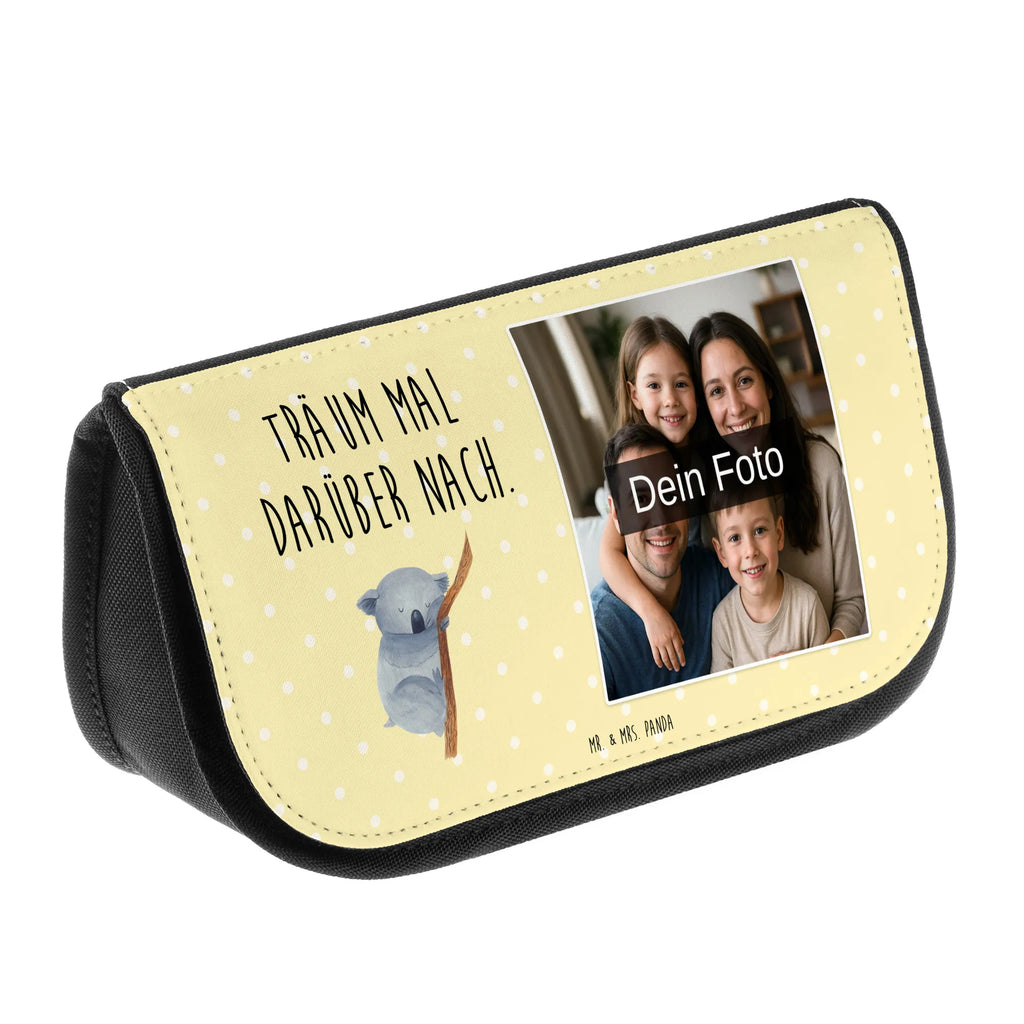 Personalisierte Foto Kosmetiktasche Koalabär Schminktasche Für Mädchen Mit Foto, Schminktasche Mit Familienfoto, Schminktasche Mit Foto, Schminkbeutel Mit Foto, Kosmetiktasche Mit Wunschfoto, Necessaire Mit Foto, Personalisierte Kosmetiktasche Mit Foto, Kosmetiktasche Für Damen Mit Foto, Kosmetiktasche Bedruckt Mit Foto, Make-Up Tasche Mit Bild, Kleine Kosmetiktasche Mit Foto, Kosmetiktasche Mit Eigenem Bild, Kosmetiktasche Mit Foto Und Wunschtext, Große Schminktasche Mit Foto, Kosmetiktasche Aus Leder Mit Bild, Kosmetiktasche Aus Stoff Mit Foto, Reise-Kosmetiktasche Mit Wunschbild, Kulturbeutel Mit Bild, Schminktasche Geschenk Mit Bild, Beautybag Mit Foto, Kosmetiktasche Für Kinder Mit Foto, Schminktasche Mit Urlaubsfoto, Kosmetiktasche Für Herren Mit Wunschfoto, Kosmetiktasche Mit Foto, Personalisierte Make-Up Tasche Mit Bild, Kosmetiktasche Mit Foto Und Namen, Schminkbeutel Für Jungen Mit Bild, Schminktasche Nachhaltig Mit Foto, Schminktasche Mit Haustierfoto, Vintage Schminktasche Mit Foto, Kosmetiktasche Modern Mit Wunschfoto, Schminktasche Bunt Mit Bild, Schminktäschchen Mit Wunschfoto, Kosmetiktasche Selbst Gestalten Mit Foto, Tiermotive, Gute Laune, lustige Sprüche, Tiere, Koalabär, Koala, Bär, schlafen, Schlafzimmer, Traumland, träumen, Traum