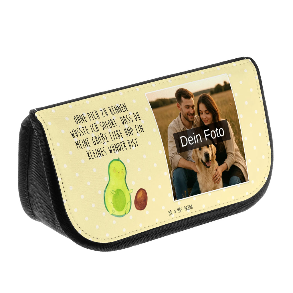 Personalisierte Foto Kosmetiktasche Avocado Kern rollt Schminktasche Nachhaltig Mit Foto, Kosmetiktasche Für Herren Mit Wunschfoto, Personalisierte Make-Up Tasche Mit Bild, Kosmetiktasche Mit Foto Und Namen, Schminktasche Geschenk Mit Bild, Schminkbeutel Mit Foto, Kosmetiktasche Selbst Gestalten Mit Foto, Schminktasche Für Mädchen Mit Foto, Kosmetiktasche Für Kinder Mit Foto, Große Schminktasche Mit Foto, Kosmetiktasche Mit Foto, Necessaire Mit Foto, Reise-Kosmetiktasche Mit Wunschbild, Schminktäschchen Mit Wunschfoto, Kosmetiktasche Modern Mit Wunschfoto, Personalisierte Kosmetiktasche Mit Foto, Schminkbeutel Für Jungen Mit Bild, Kosmetiktasche Aus Leder Mit Bild, Kulturbeutel Mit Bild, Schminktasche Mit Urlaubsfoto, Make-Up Tasche Mit Bild, Schminktasche Mit Haustierfoto, Kosmetiktasche Mit Eigenem Bild, Schminktasche Mit Foto, Kosmetiktasche Für Damen Mit Foto, Kosmetiktasche Mit Wunschfoto, Schminktasche Bunt Mit Bild, Kleine Kosmetiktasche Mit Foto, Kosmetiktasche Aus Stoff Mit Foto, Beautybag Mit Foto, Schminktasche Mit Familienfoto, Kosmetiktasche Bedruckt Mit Foto, Kosmetiktasche Mit Foto Und Wunschtext, Vintage Schminktasche Mit Foto, Avocado, Veggie, Vegan, Gesund, Avocados, Babyparty, erstes Kind, Geburtstag, Kind, Schwangerschaft, Schwanger, Baby, zur Geburt, Geburt, Love, Liebe, Säugling, große Liebe