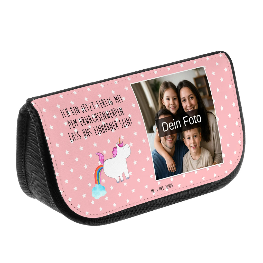Personalisierte Foto Kosmetiktasche Einhorn Pupsen Make-Up Tasche Mit Bild, Kleine Kosmetiktasche Mit Foto, Schminktasche Mit Haustierfoto, Schminktasche Mit Foto, Beautybag Mit Foto, Kosmetiktasche Für Kinder Mit Foto, Schminktasche Für Mädchen Mit Foto, Vintage Schminktasche Mit Foto, Kosmetiktasche Mit Foto Und Namen, Schminktäschchen Mit Wunschfoto, Reise-Kosmetiktasche Mit Wunschbild, Kosmetiktasche Mit Wunschfoto, Necessaire Mit Foto, Kosmetiktasche Modern Mit Wunschfoto, Schminktasche Mit Urlaubsfoto, Personalisierte Make-Up Tasche Mit Bild, Kosmetiktasche Bedruckt Mit Foto, Kosmetiktasche Mit Foto, Personalisierte Kosmetiktasche Mit Foto, Kosmetiktasche Aus Stoff Mit Foto, Schminktasche Mit Familienfoto, Kosmetiktasche Für Damen Mit Foto, Kulturbeutel Mit Bild, Schminkbeutel Mit Foto, Kosmetiktasche Für Herren Mit Wunschfoto, Kosmetiktasche Mit Eigenem Bild, Schminktasche Geschenk Mit Bild, Schminktasche Nachhaltig Mit Foto, Große Schminktasche Mit Foto, Kosmetiktasche Selbst Gestalten Mit Foto, Schminktasche Bunt Mit Bild, Schminkbeutel Für Jungen Mit Bild, Kosmetiktasche Aus Leder Mit Bild, Kosmetiktasche Mit Foto Und Wunschtext, Einhorn, Einhörner, Einhorn Deko, Unicorn, Pups, Freundin, lustig, Regenbogen, Erwachsenwerden, Einhornpower, Spaß, Glitzer