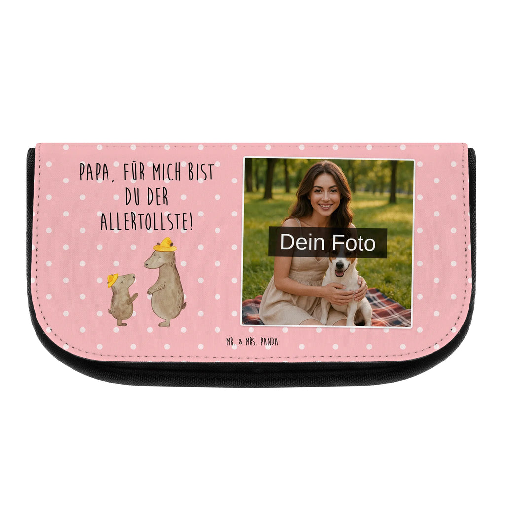 Personalisierte Foto Kosmetiktasche Bären mit Hut Schminktasche Mit Foto, Schminktasche Mit Urlaubsfoto, Personalisierte Make-Up Tasche Mit Bild, Schminkbeutel Mit Foto, Kosmetiktasche Für Damen Mit Foto, Große Schminktasche Mit Foto, Kosmetiktasche Für Herren Mit Wunschfoto, Schminktasche Nachhaltig Mit Foto, Necessaire Mit Foto, Personalisierte Kosmetiktasche Mit Foto, Schminktäschchen Mit Wunschfoto, Kosmetiktasche Mit Foto Und Wunschtext, Kosmetiktasche Mit Eigenem Bild, Kosmetiktasche Selbst Gestalten Mit Foto, Kosmetiktasche Modern Mit Wunschfoto, Kosmetiktasche Für Kinder Mit Foto, Kulturbeutel Mit Bild, Schminktasche Für Mädchen Mit Foto, Kosmetiktasche Mit Foto Und Namen, Schminkbeutel Für Jungen Mit Bild, Schminktasche Bunt Mit Bild, Kosmetiktasche Mit Wunschfoto, Schminktasche Mit Haustierfoto, Schminktasche Geschenk Mit Bild, Schminktasche Mit Familienfoto, Kosmetiktasche Aus Leder Mit Bild, Beautybag Mit Foto, Kosmetiktasche Bedruckt Mit Foto, Reise-Kosmetiktasche Mit Wunschbild, Make-Up Tasche Mit Bild, Vintage Schminktasche Mit Foto, Kosmetiktasche Aus Stoff Mit Foto, Kosmetiktasche Mit Foto, Kleine Kosmetiktasche Mit Foto, Familie, Vatertag, Muttertag, Bruder, Schwester, Mama, Papa, Oma, Opa, Lieblingsmensch, Paps, Vater-Sohn, Bären, Family, Dad, Vorbild, Söhne, Sohn, Papi, Daddy, Vater, Kinder, Kind, Bär